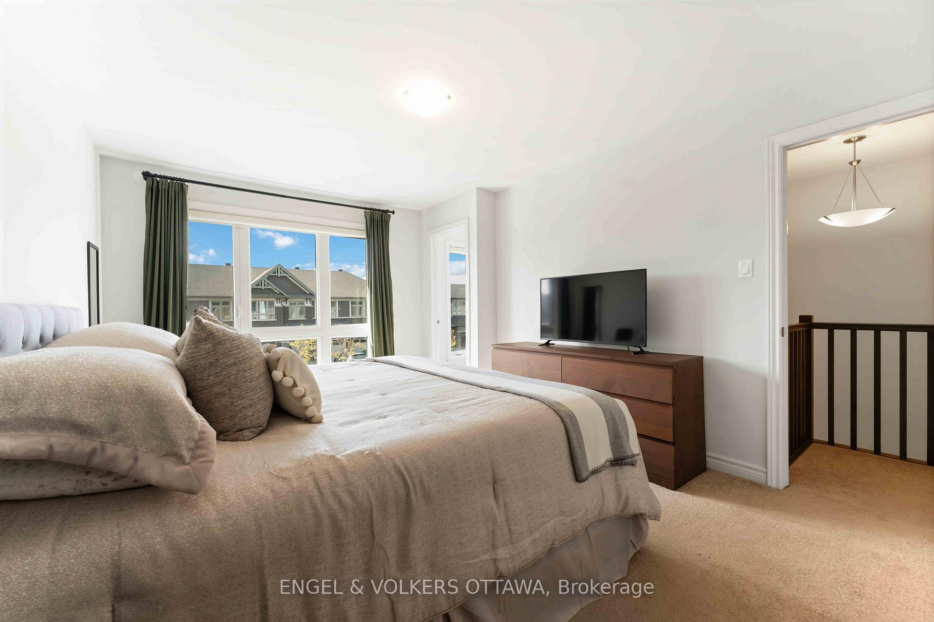 Photo 20 of 781 Cairn Crescent, Ottawa, Mer Bleue/Bradley Estates/Anderson Park — HOMEH