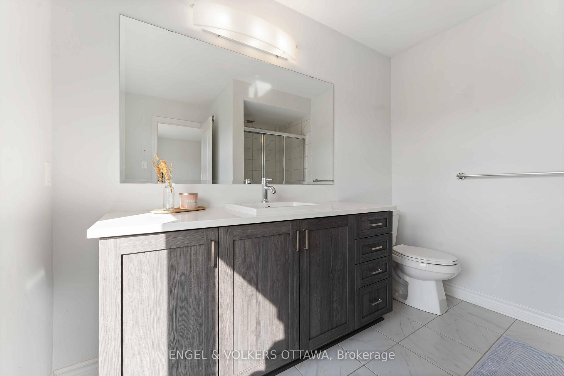 Photo 24 of 781 Cairn Crescent, Ottawa, Mer Bleue/Bradley Estates/Anderson Park — HOMEH