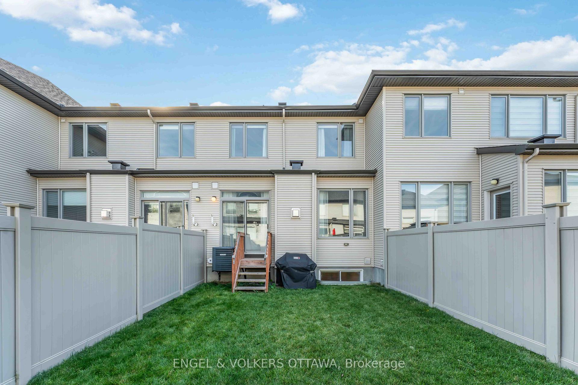 Photo 44 of 781 Cairn Crescent, Ottawa, Mer Bleue/Bradley Estates/Anderson Park — HOMEH