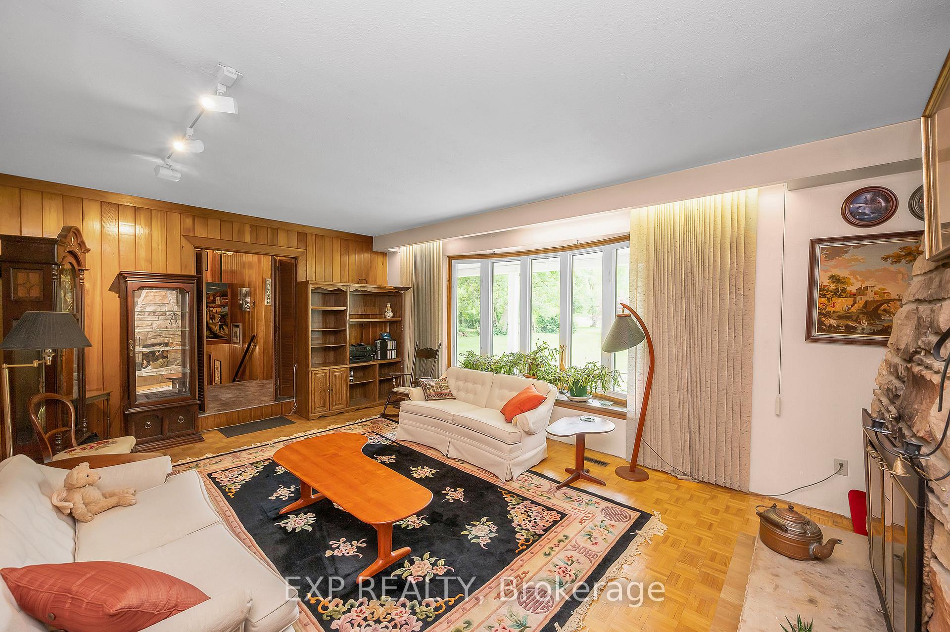 Photo 7 of 7633 Appleby Line, Milton, Rural Milton West — HOMEH