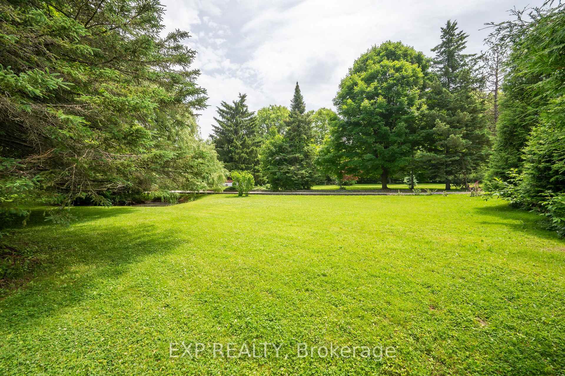 Photo 22 of 7633 Appleby Line, Milton, Rural Milton West — HOMEH