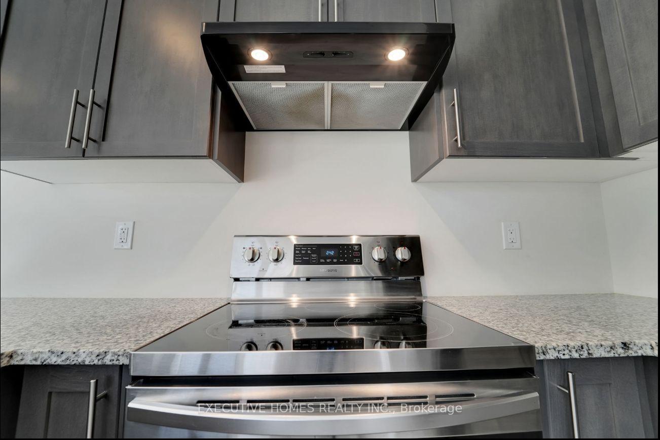 Photo 17 of Unit 8, 8273 Tulip Tree Drive, Niagara Falls, Brown — HOMEH