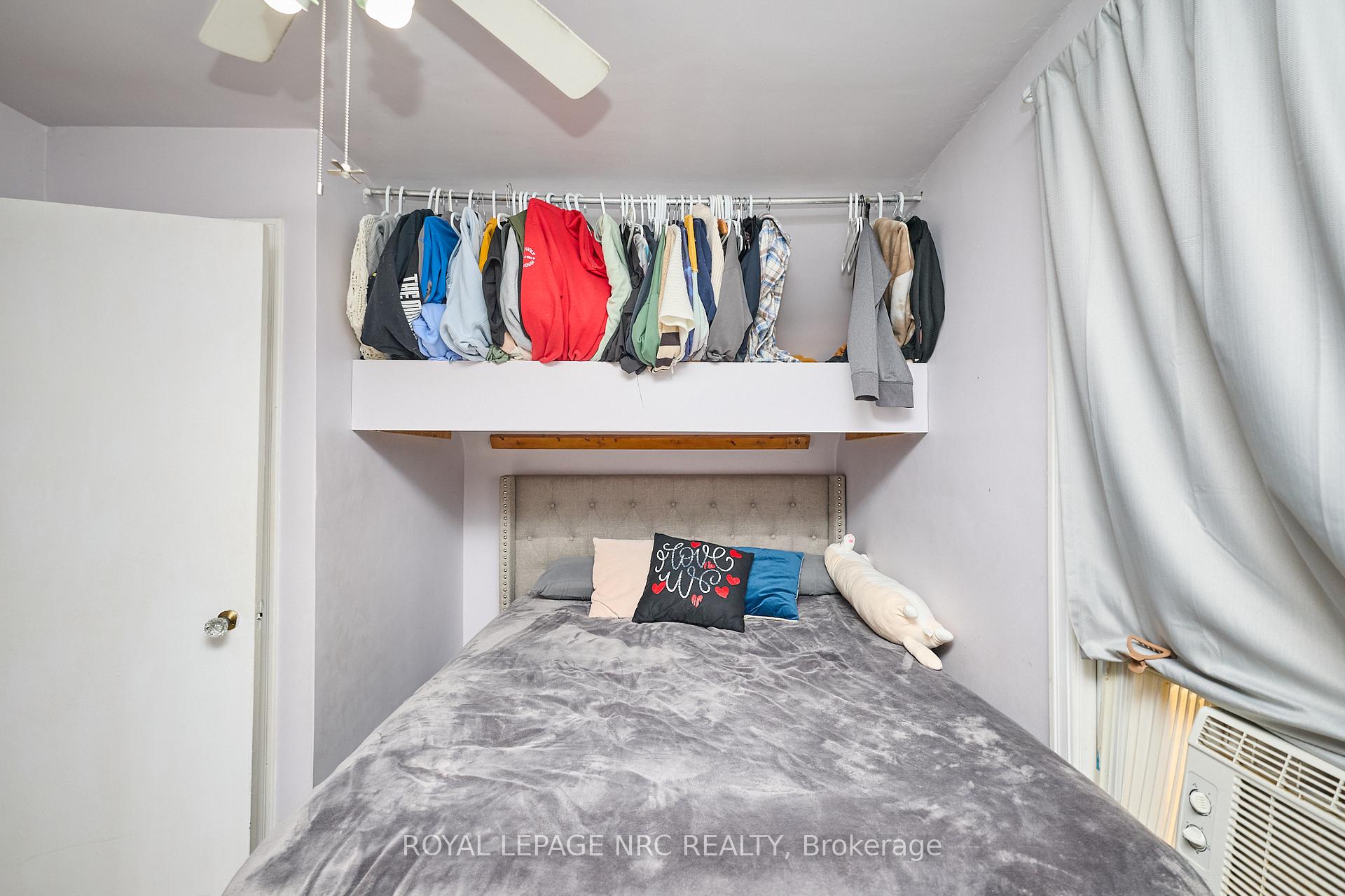 Photo 19 of 7221 Windsor Crescent, Niagara Falls, Hospital — HOMEH