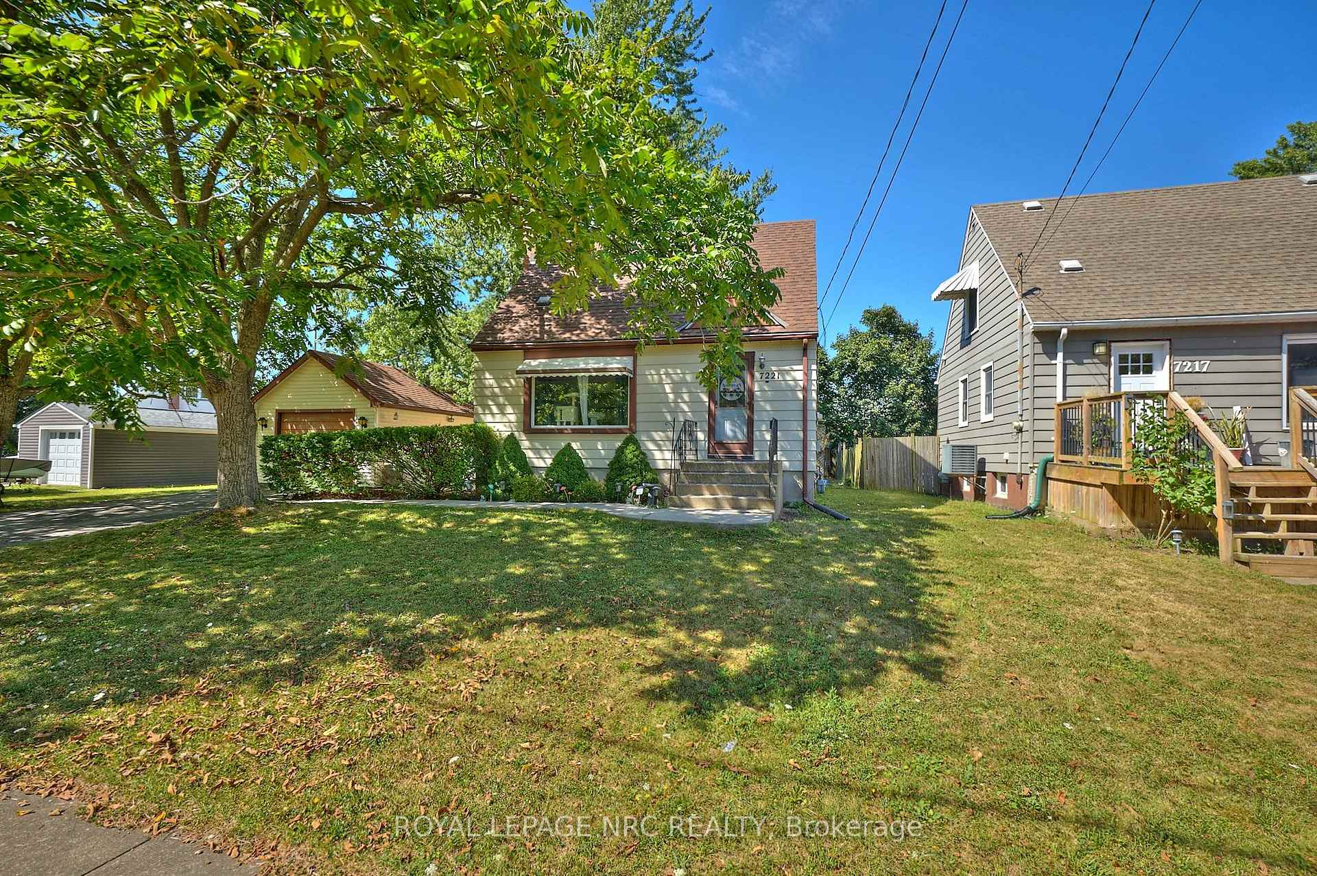 Photo 28 of 7221 Windsor Crescent, Niagara Falls, Hospital — HOMEH