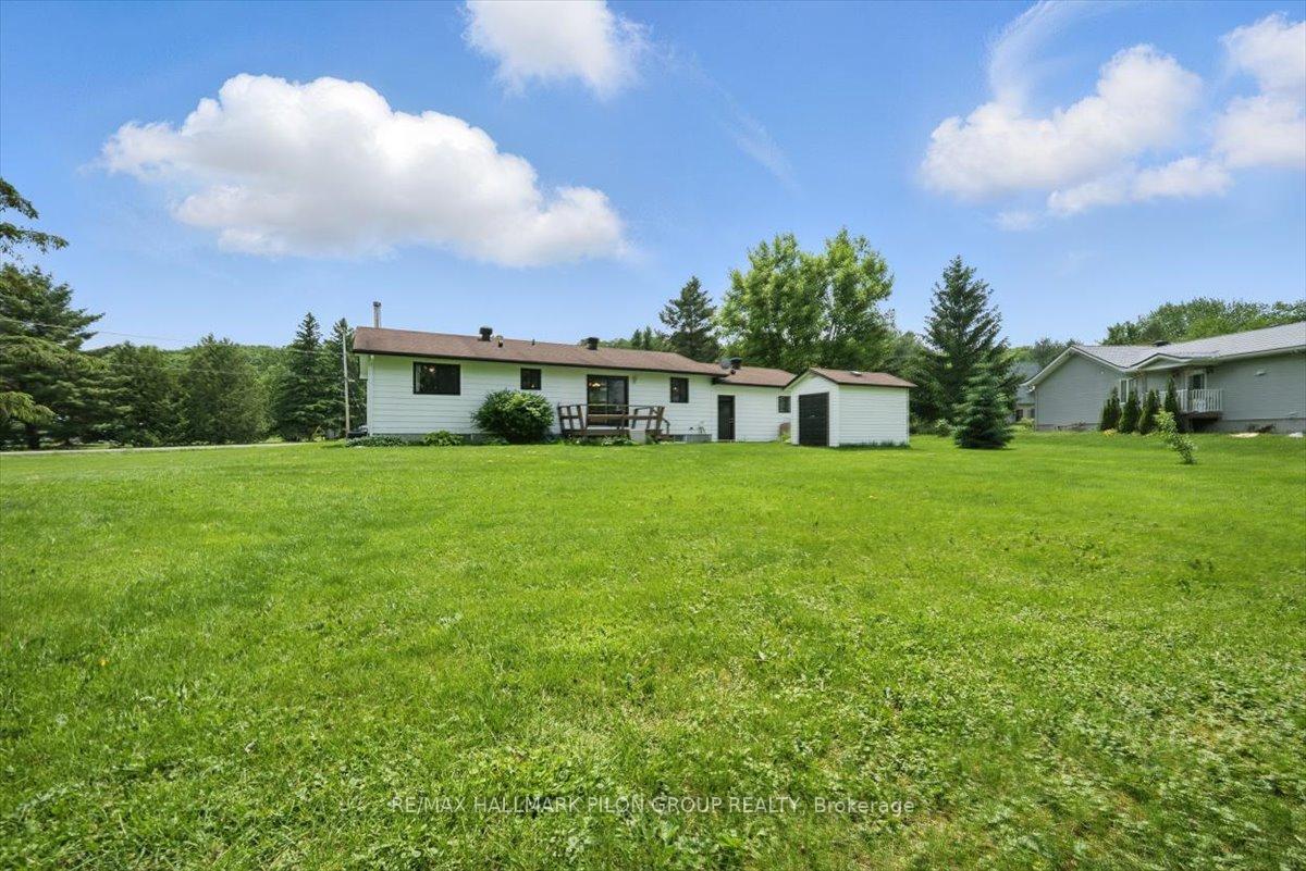 Photo 18 of 1125 Barnett Drive, Ottawa, Cumberland Village — HOMEH