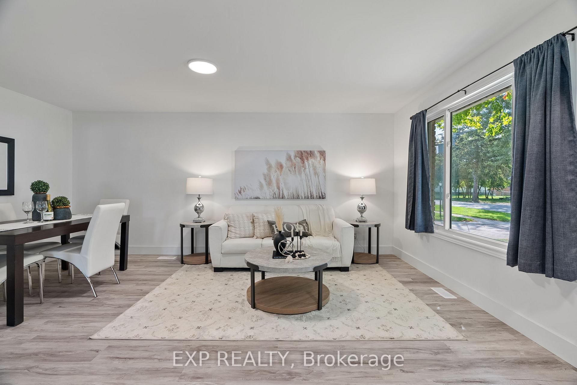 Photo 7 of 250 William Street E, North Middlesex, Parkhill — HOMEH