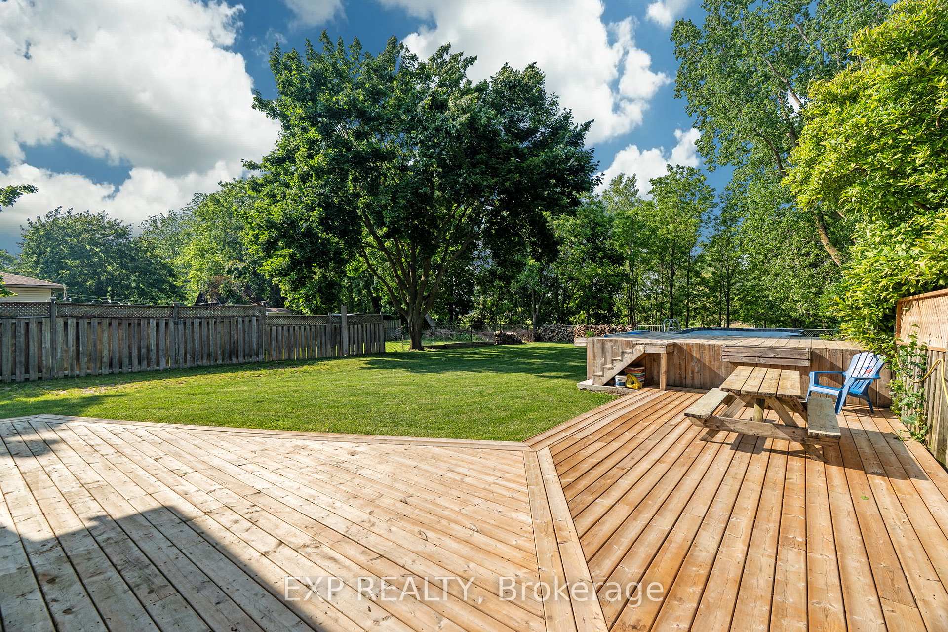 Photo 41 of 250 William Street E, North Middlesex, Parkhill — HOMEH