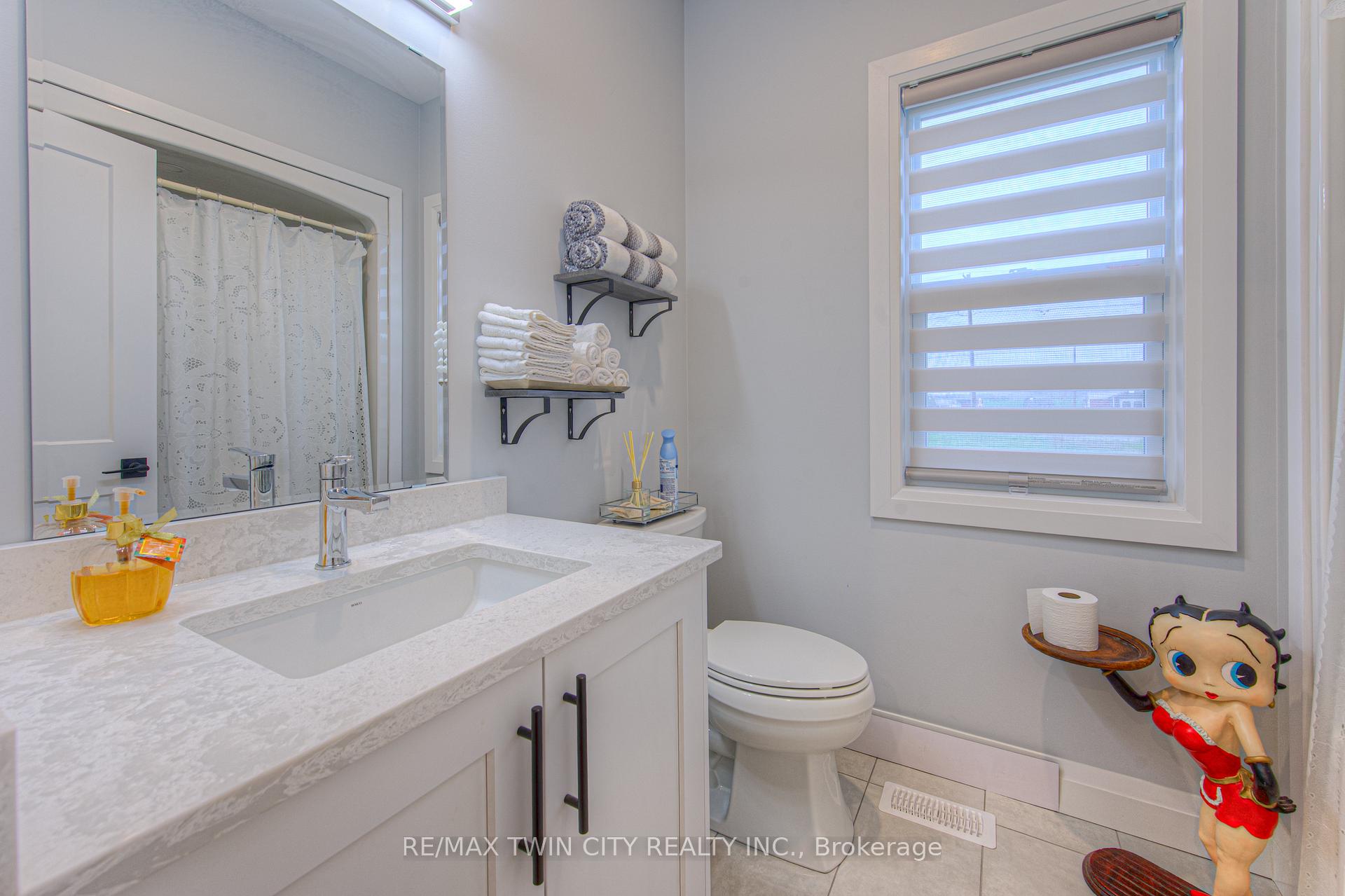 Photo 8 of Unit A, 3995 James Street, Perth East, Shakespeare — HOMEH
