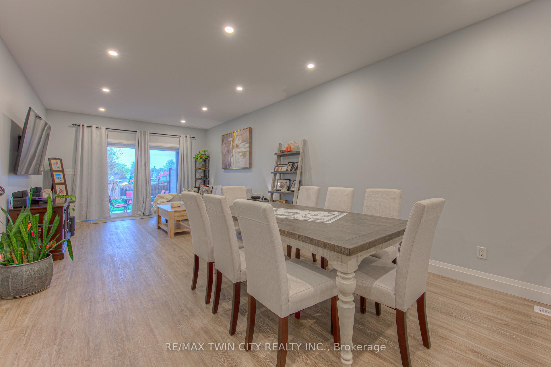Photo 15 of Unit A, 3995 James Street, Perth East, Shakespeare — HOMEH