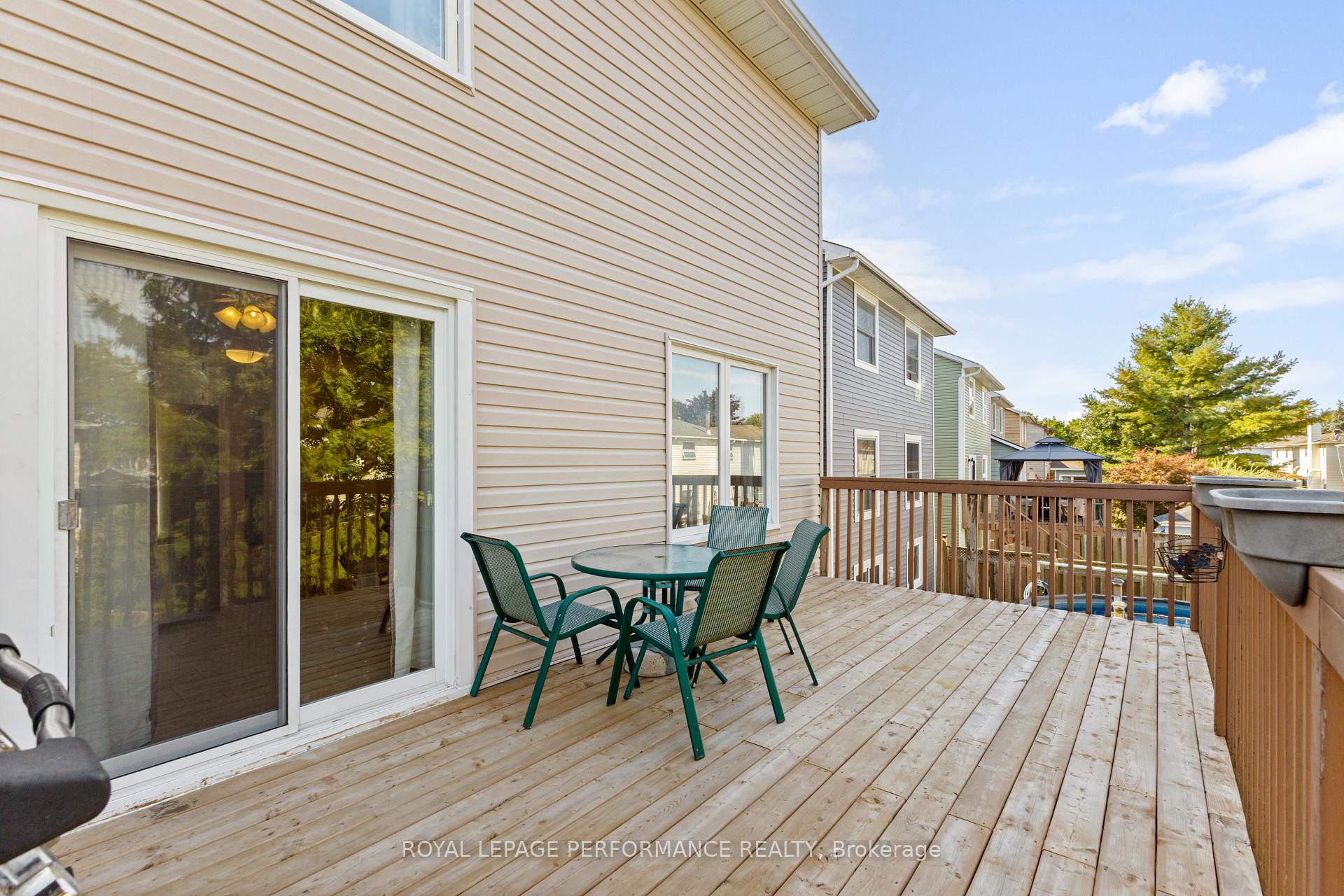 Photo 29 of 1936 Longman Crescent, Ottawa, Chateauneuf — HOMEH