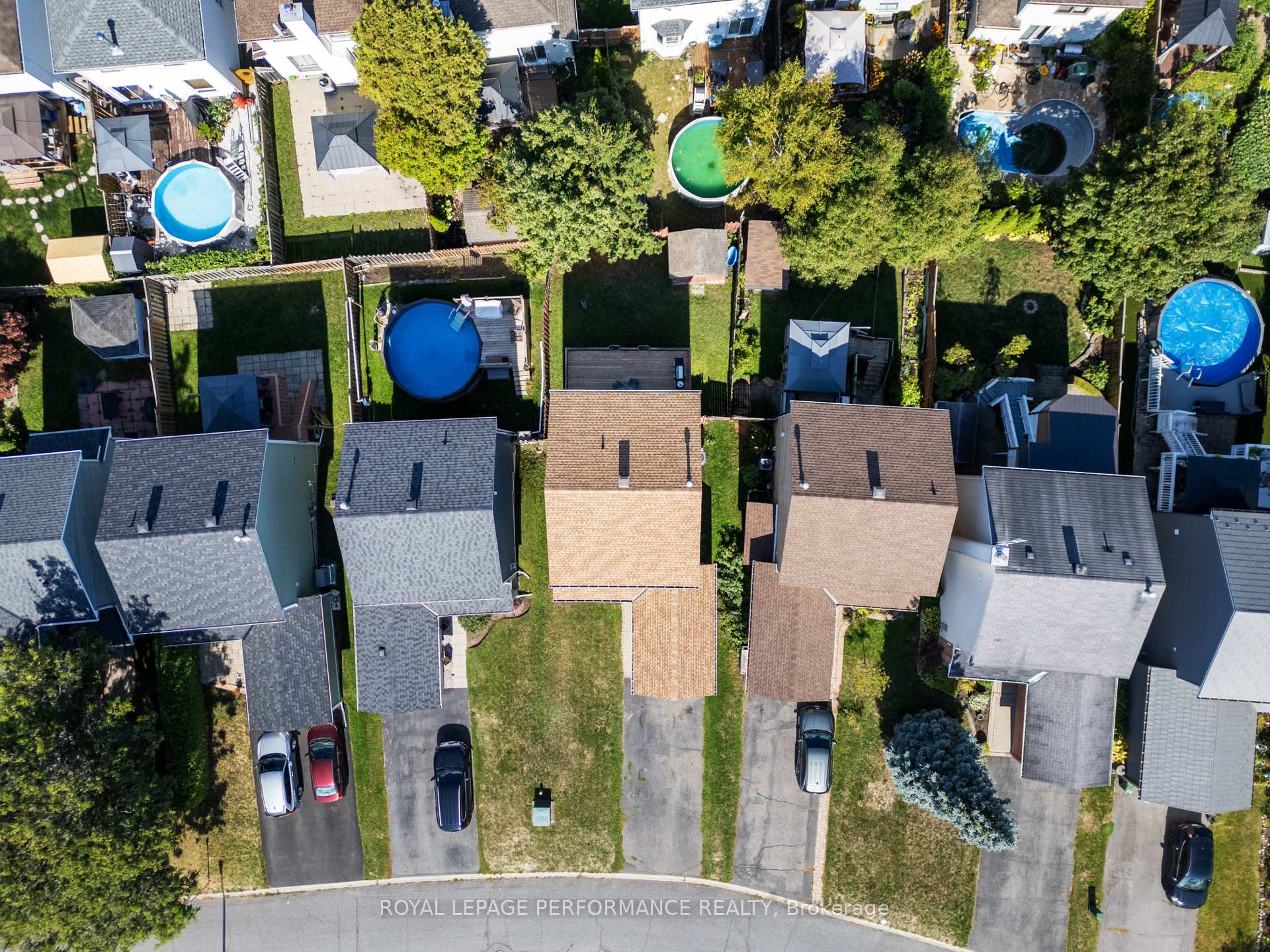 Photo 34 of 1936 Longman Crescent, Ottawa, Chateauneuf — HOMEH