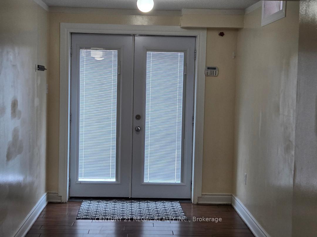 Photo 3 of 54 Lahore Crescent, Markham, Cedarwood — HOMEH