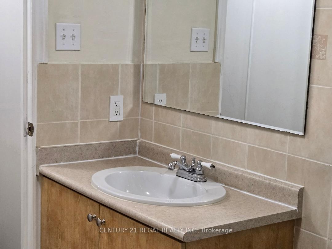 Photo 9 of 54 Lahore Crescent, Markham, Cedarwood — HOMEH