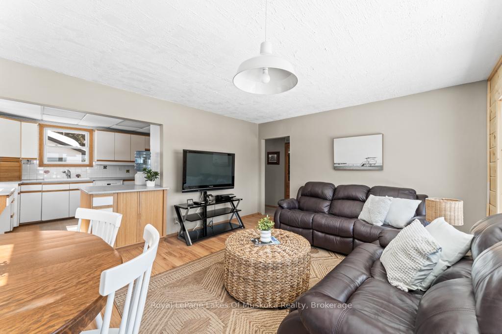 Photo 8 of 1114 592 Highway S, Perry — HOMEH
