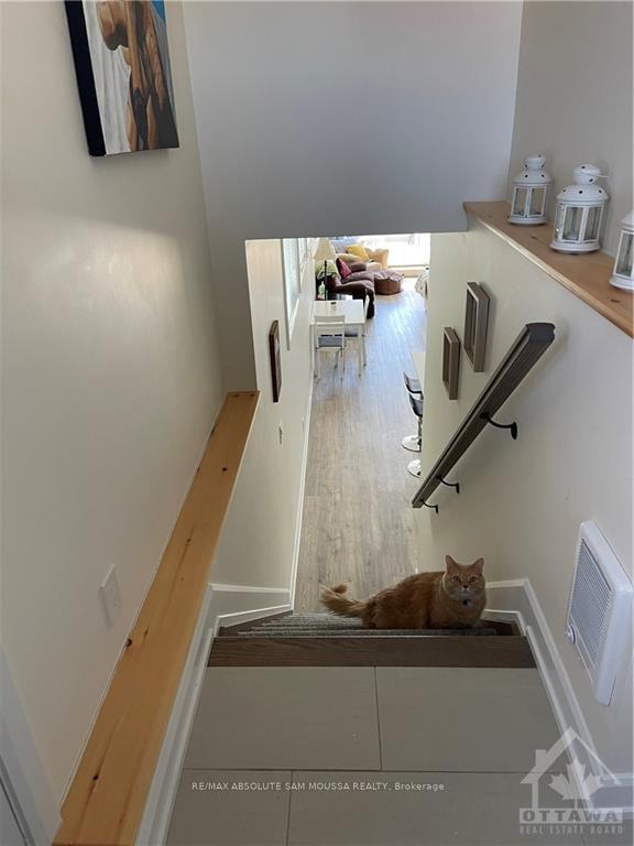 Photo 4 of Unit A, 36 Senators Gate Drive, Perth — HOMEH