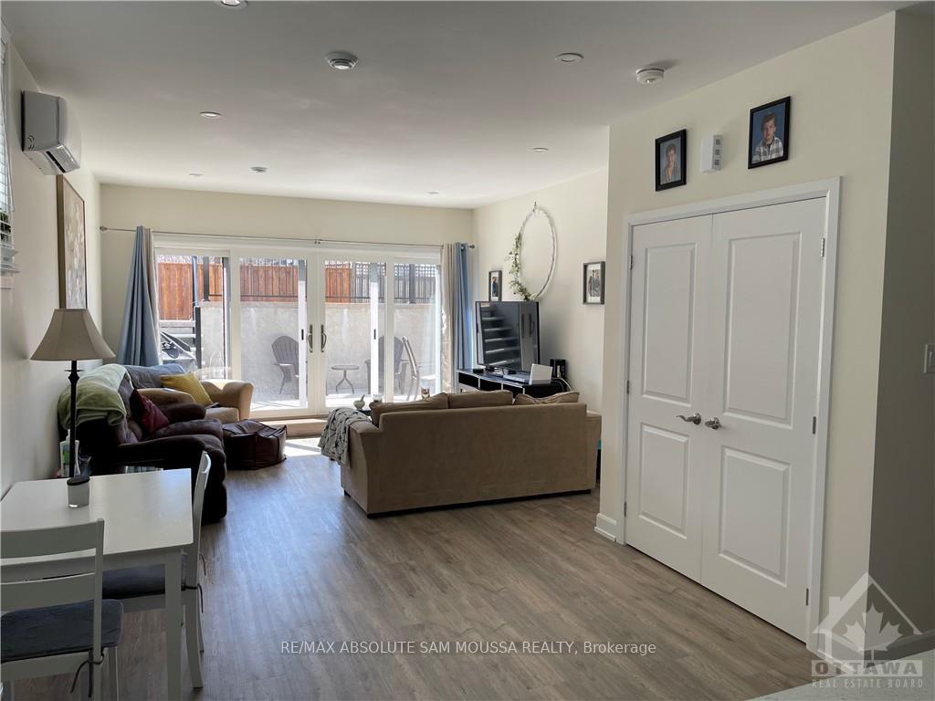 Photo 7 of Unit A, 36 Senators Gate Drive, Perth — HOMEH