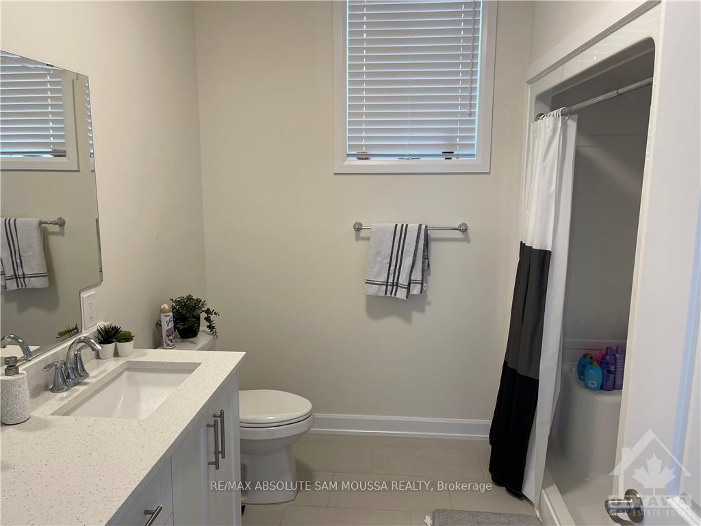 Photo 10 of Unit A, 36 Senators Gate Drive, Perth — HOMEH