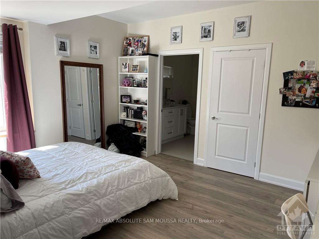 Photo 11 of Unit A, 36 Senators Gate Drive, Perth — HOMEH