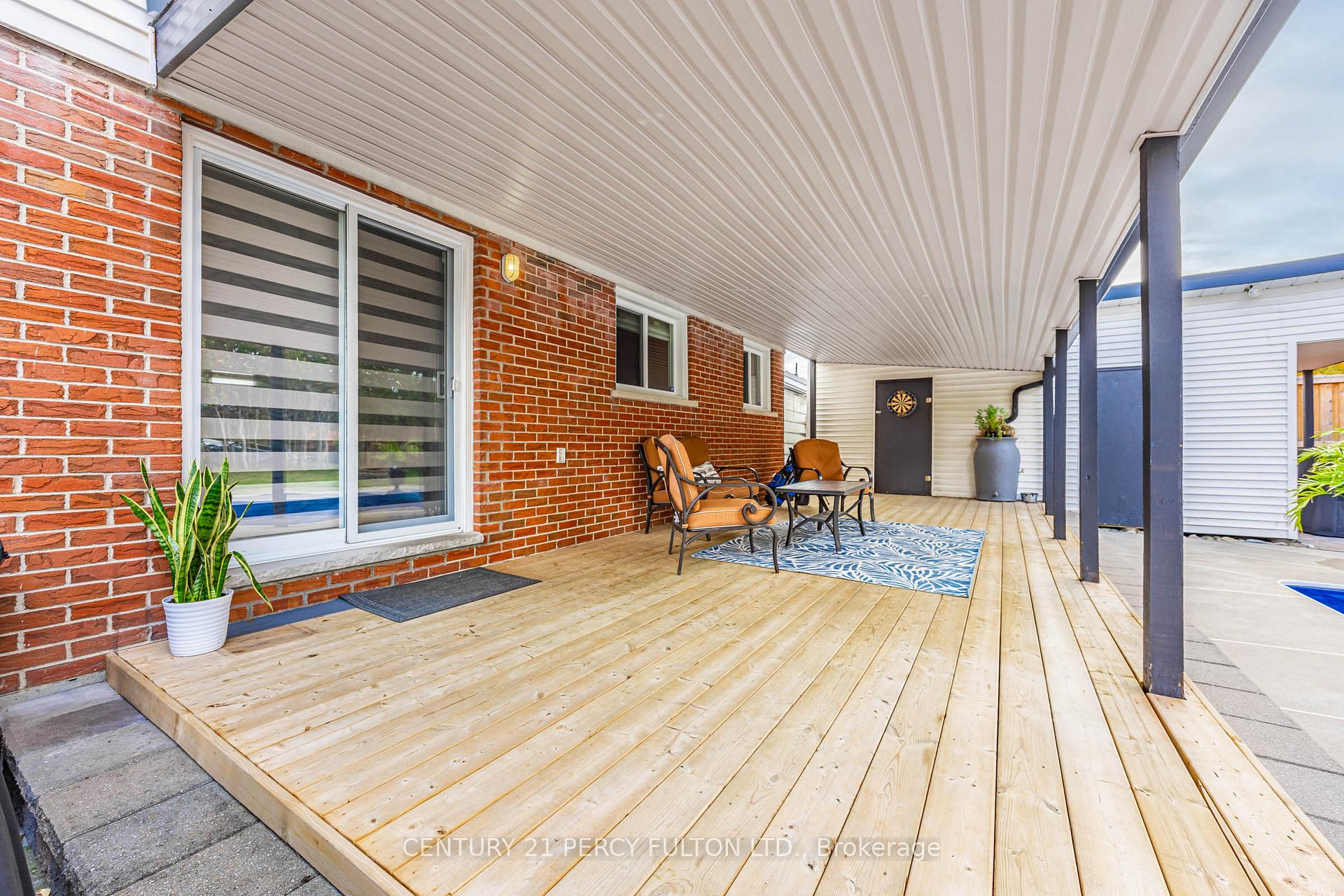 Photo 3 of 904 Somerville Street, Oshawa, Centennial — HOMEH