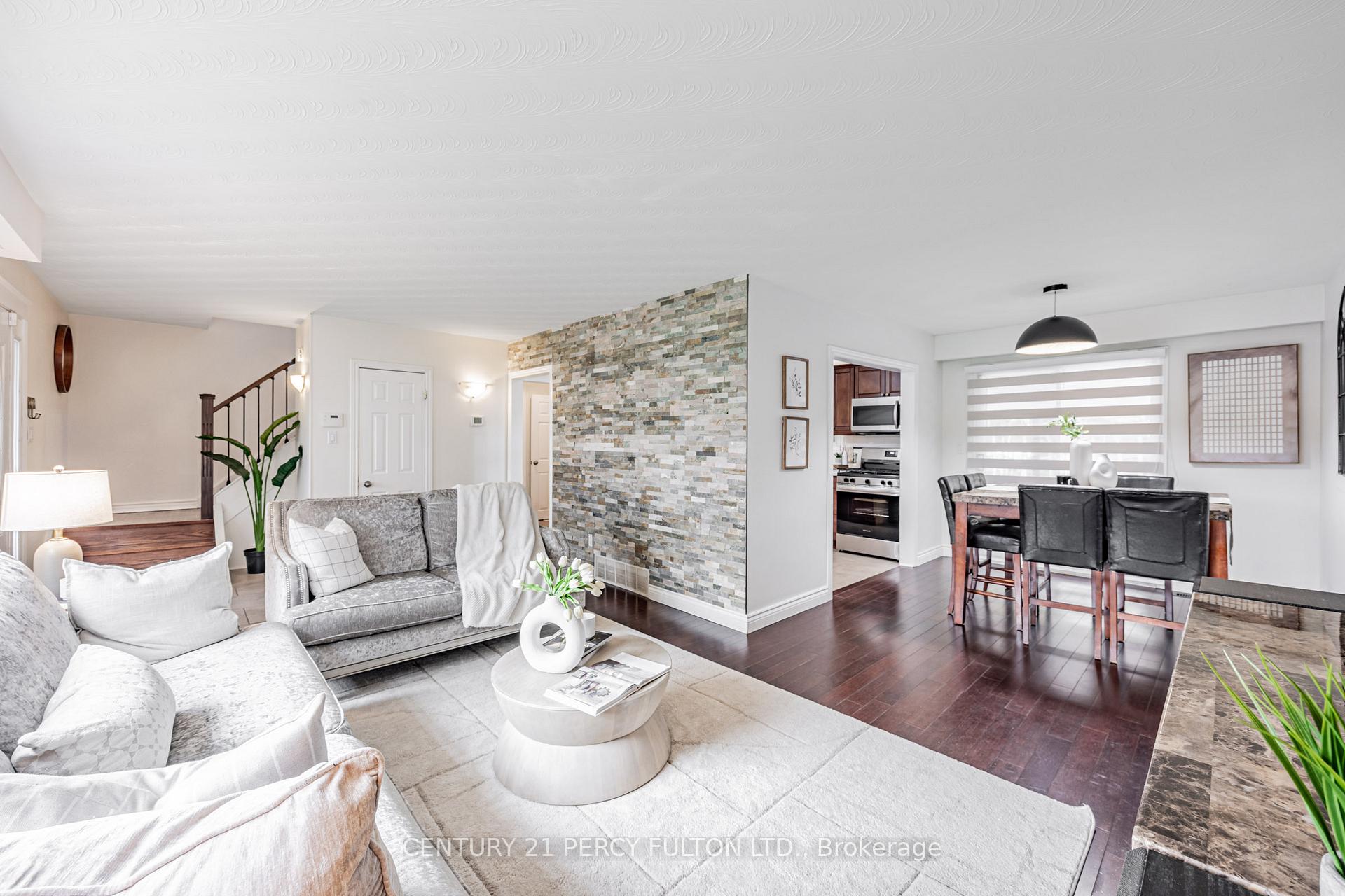 Photo 6 of 904 Somerville Street, Oshawa, Centennial — HOMEH