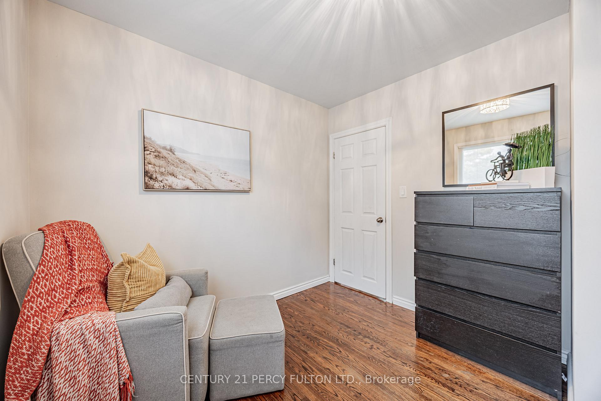 Photo 14 of 904 Somerville Street, Oshawa, Centennial — HOMEH