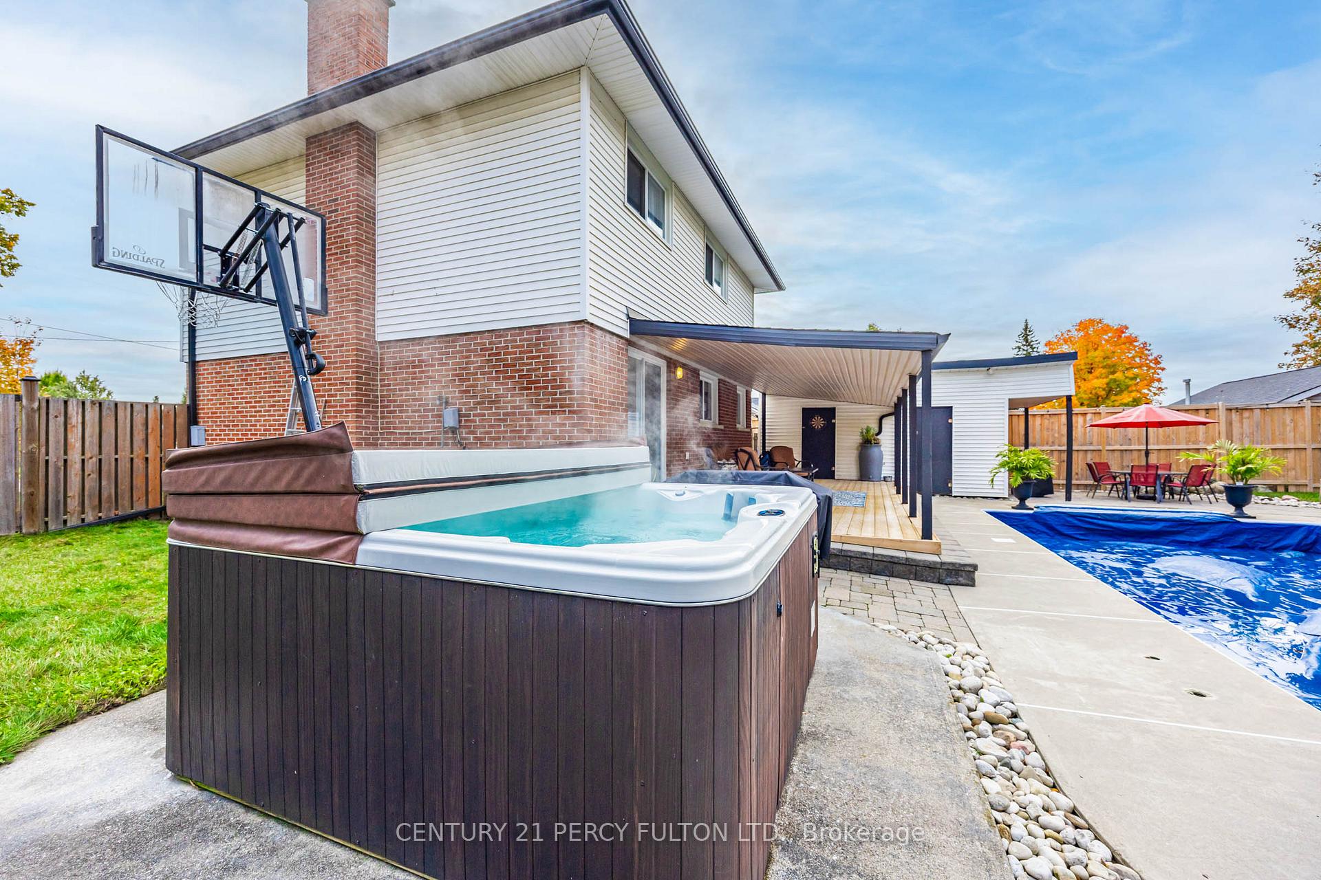 Photo 30 of 904 Somerville Street, Oshawa, Centennial — HOMEH