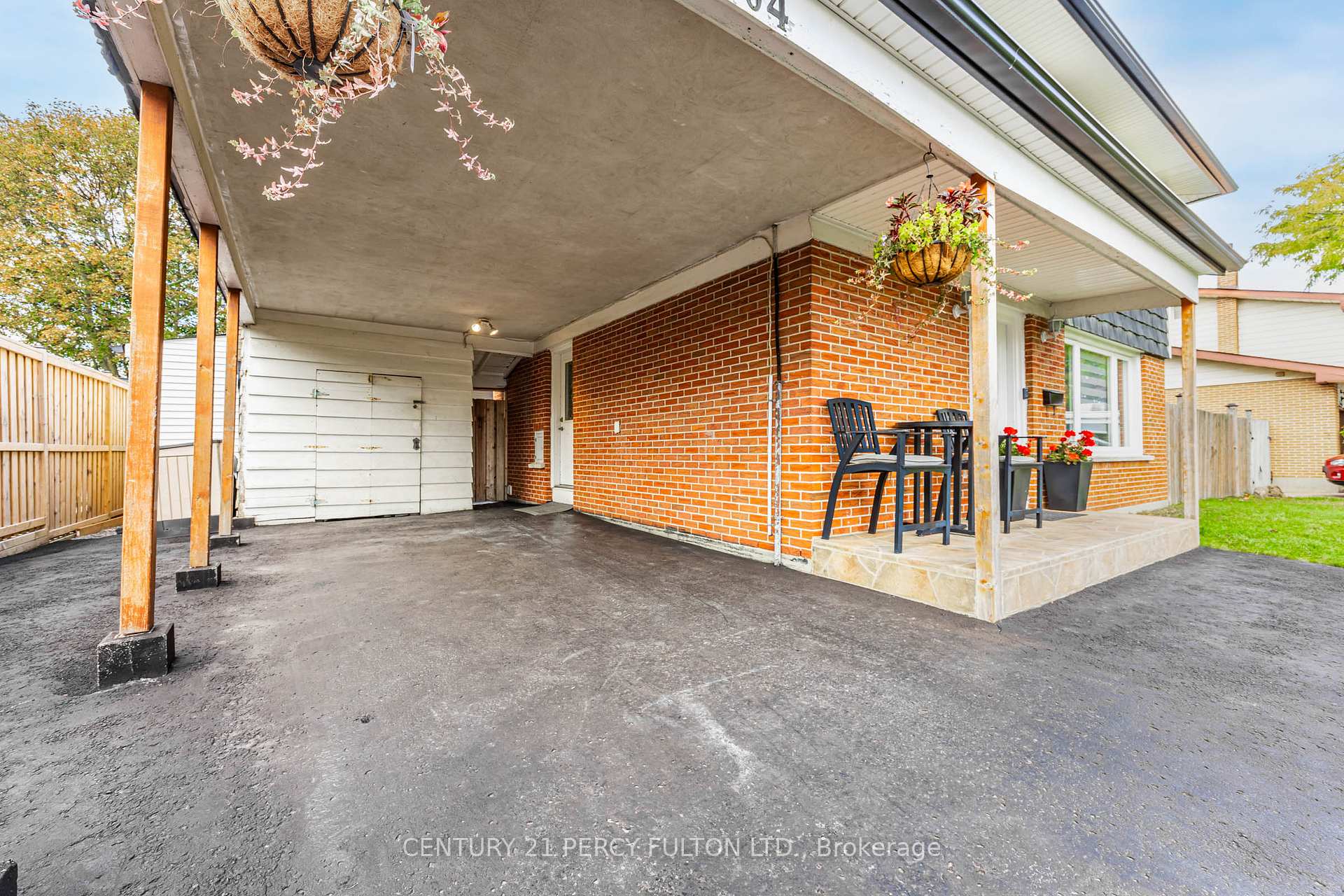 Photo 32 of 904 Somerville Street, Oshawa, Centennial — HOMEH
