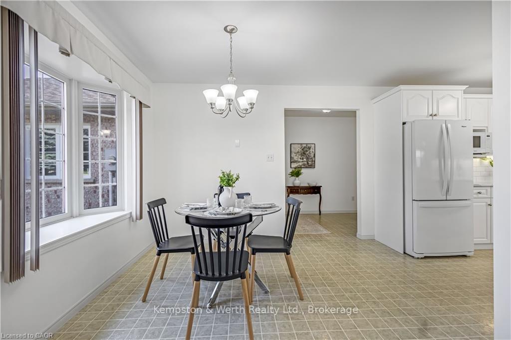 Photo 8 of 790 Lavery Street, North Perth, Listowel — HOMEH
