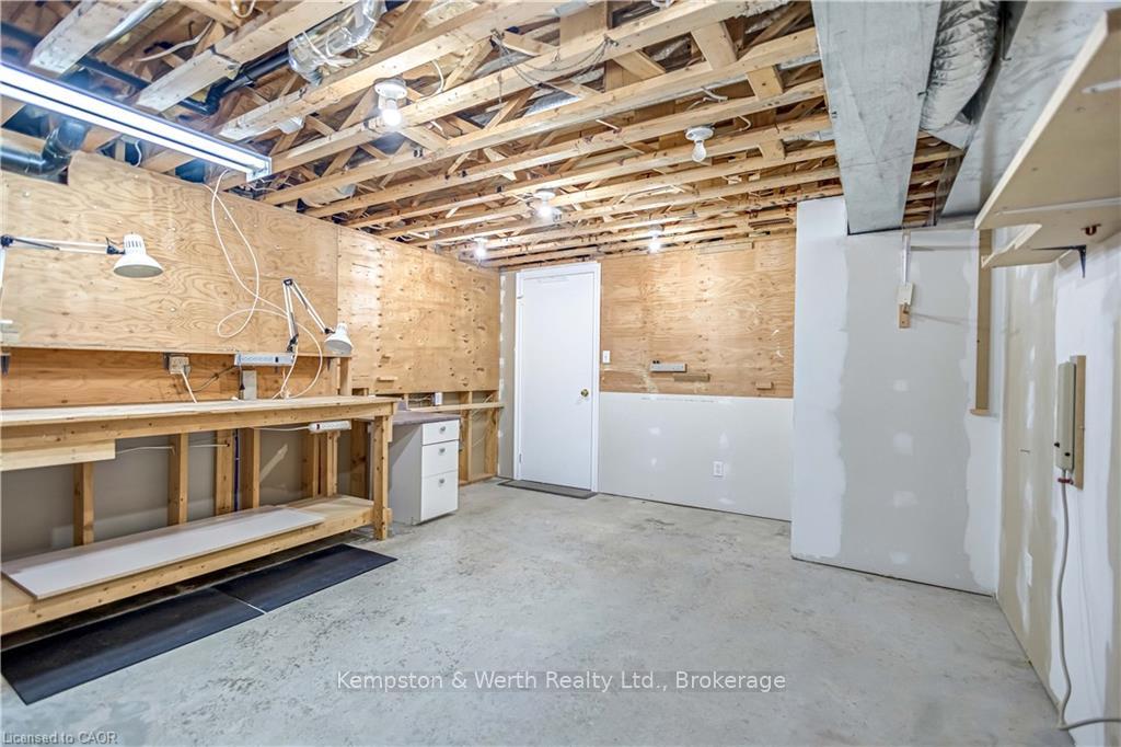 Photo 37 of 790 Lavery Street, North Perth, Listowel — HOMEH