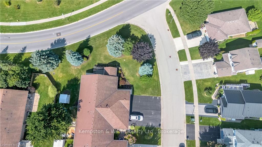 Photo 48 of 790 Lavery Street, North Perth, Listowel — HOMEH