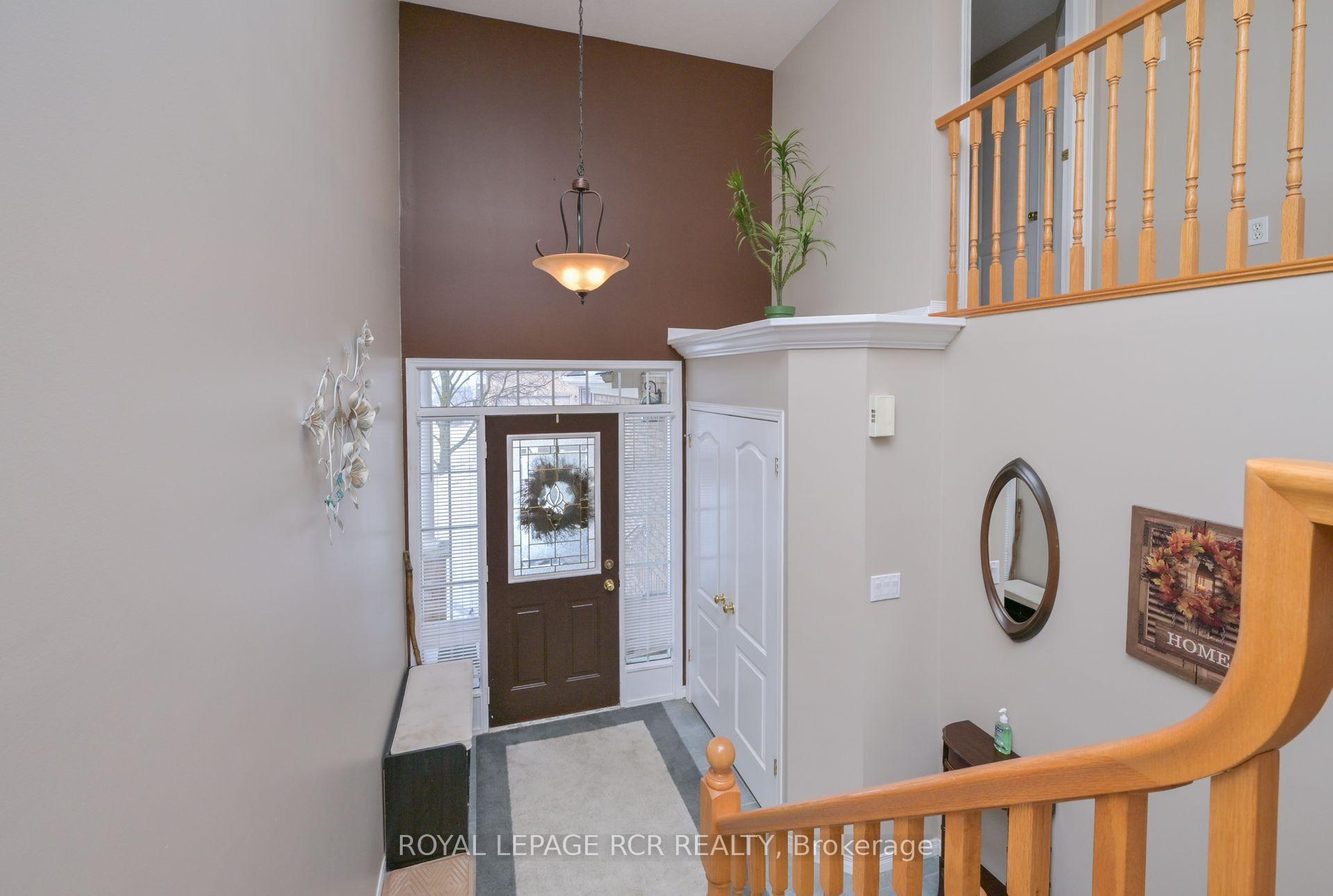 Photo 5 of 26 Benjamin Crescent, Orangeville — HOMEH