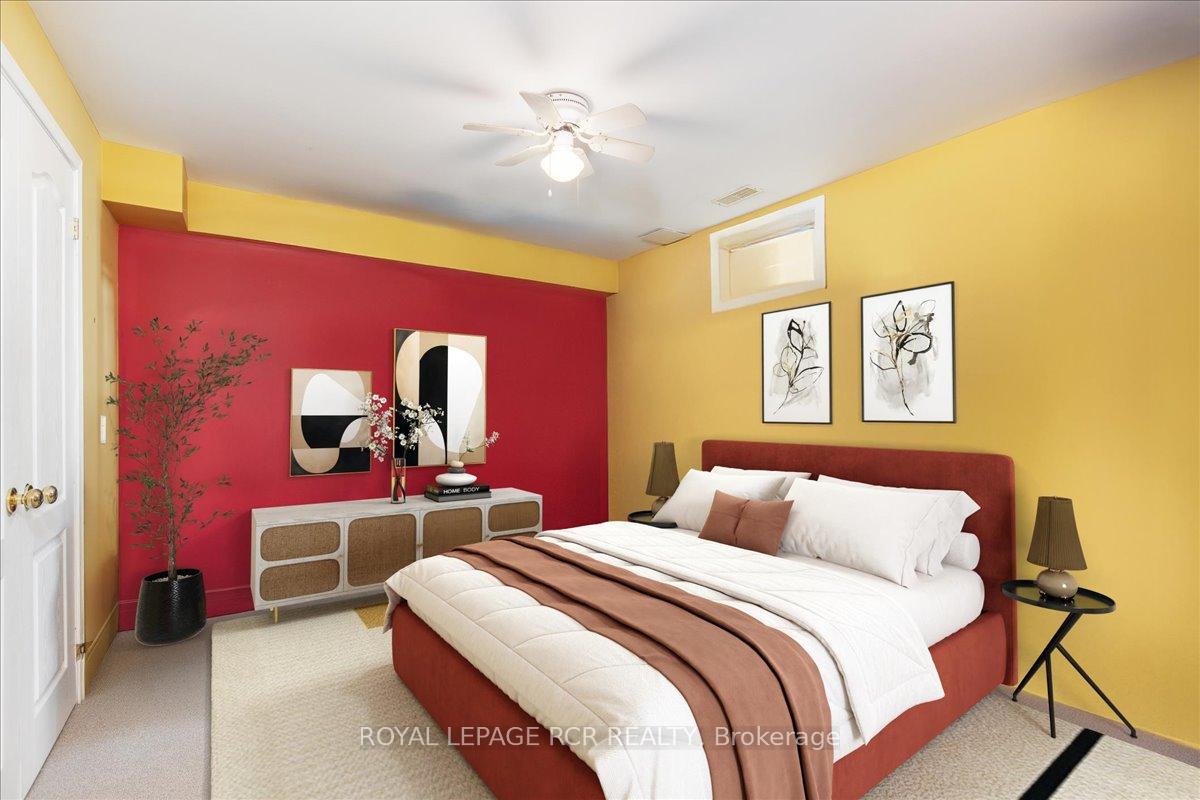 Photo 9 of 26 Benjamin Crescent, Orangeville — HOMEH