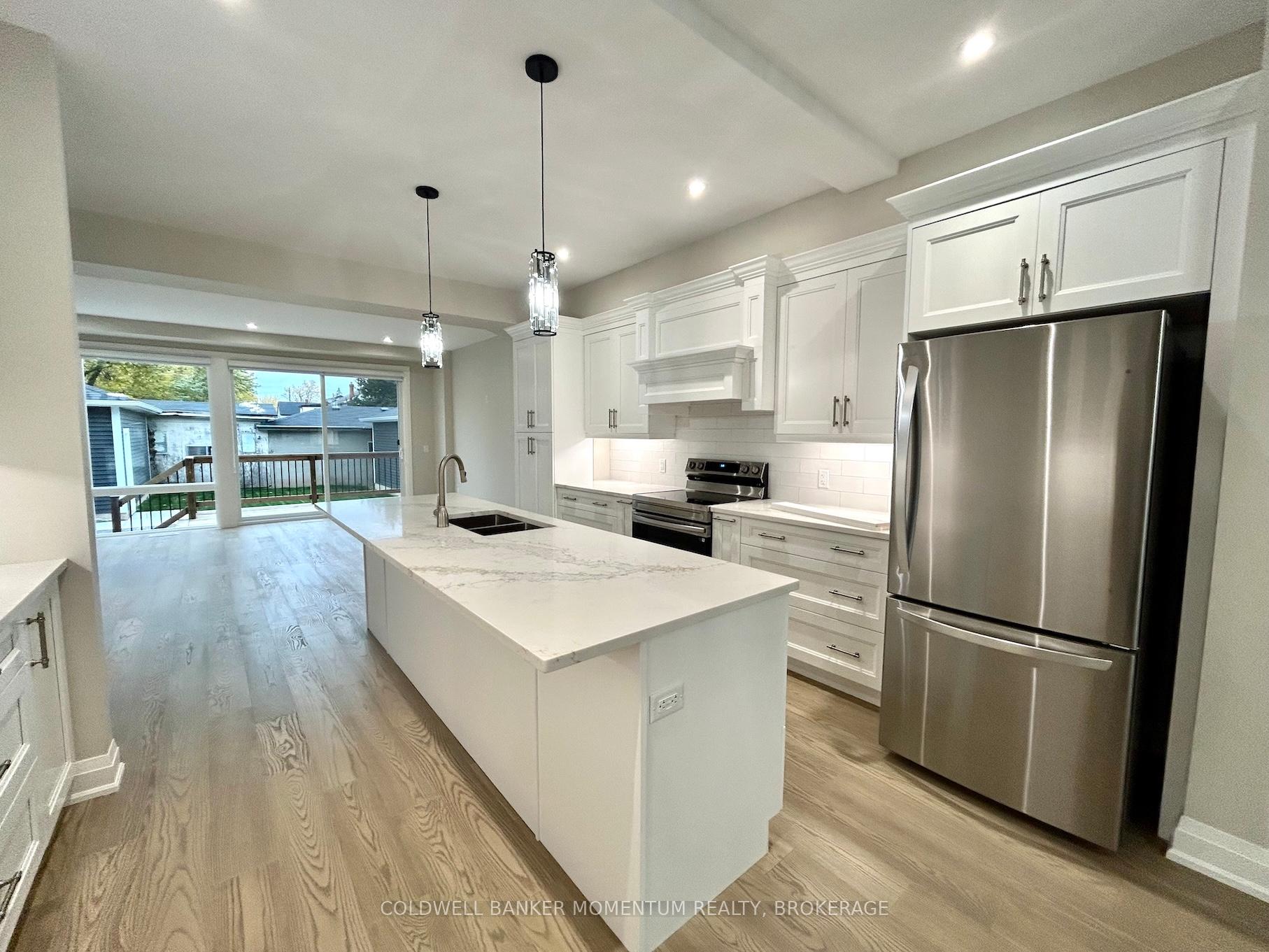 Photo 9 of Unit Upper, 5103 Bridge Street, Niagara Falls, Downtown — HOMEH