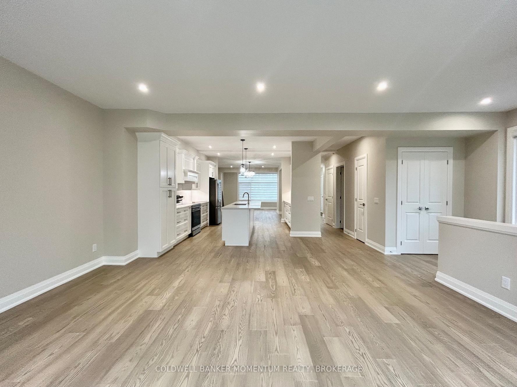 Photo 13 of Unit Upper, 5103 Bridge Street, Niagara Falls, Downtown — HOMEH
