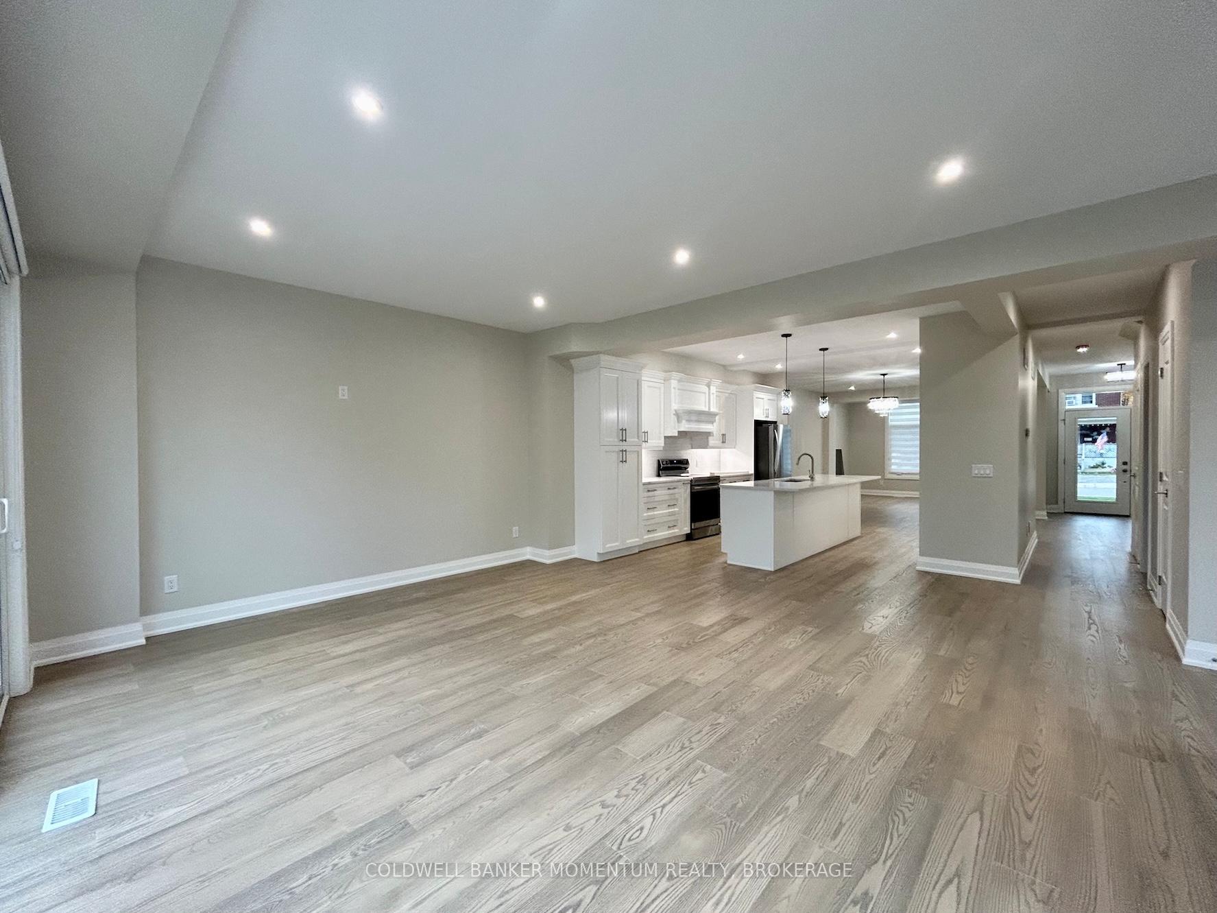 Photo 14 of Unit Upper, 5103 Bridge Street, Niagara Falls, Downtown — HOMEH