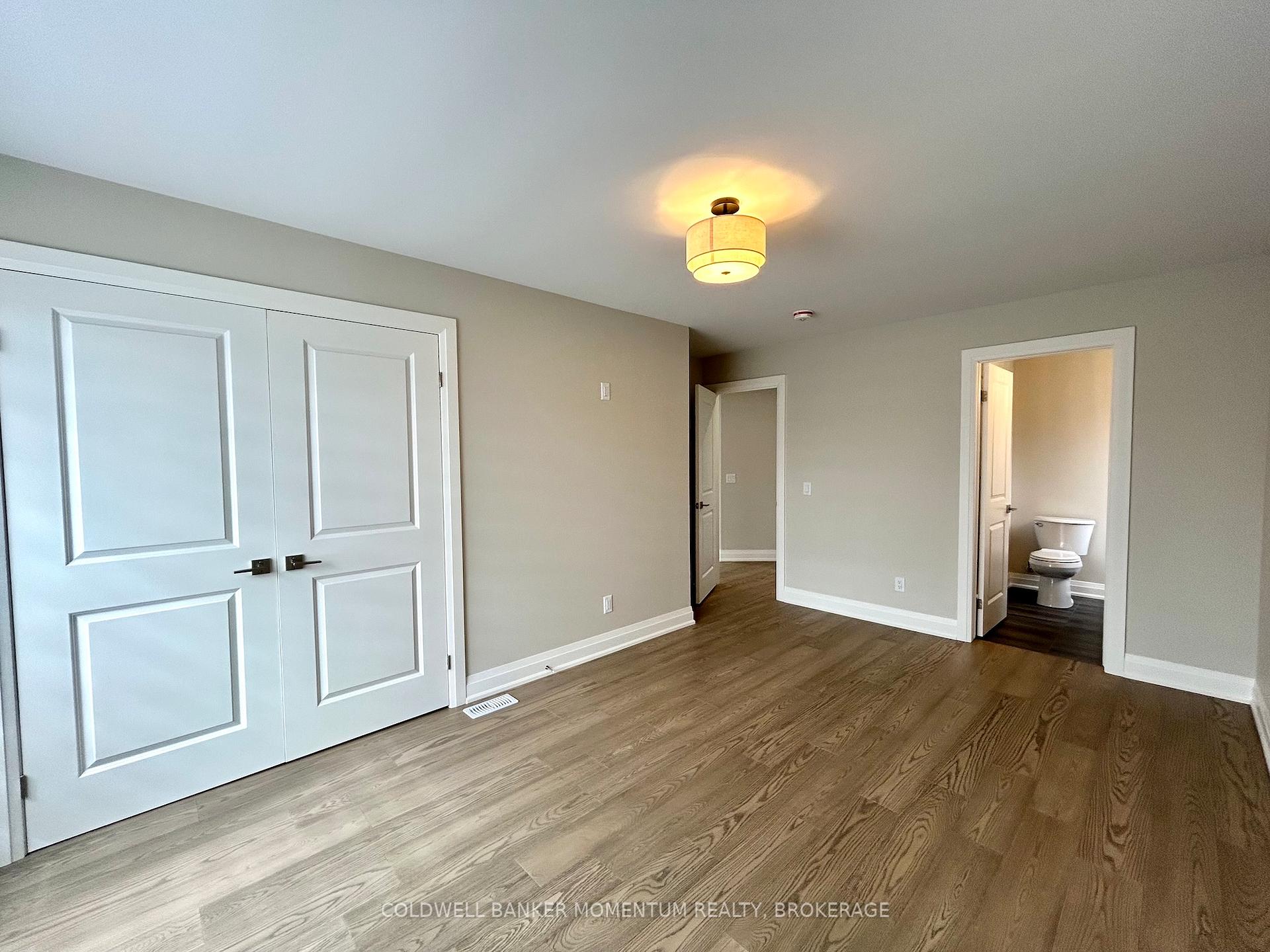 Photo 17 of Unit Upper, 5103 Bridge Street, Niagara Falls, Downtown — HOMEH