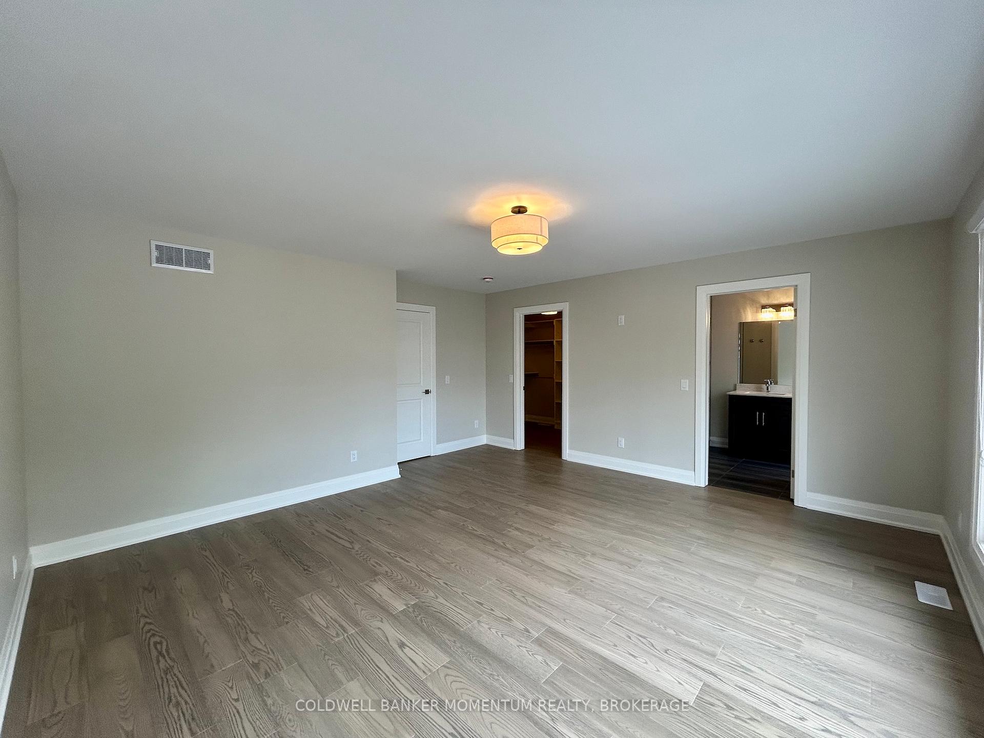 Photo 21 of Unit Upper, 5103 Bridge Street, Niagara Falls, Downtown — HOMEH