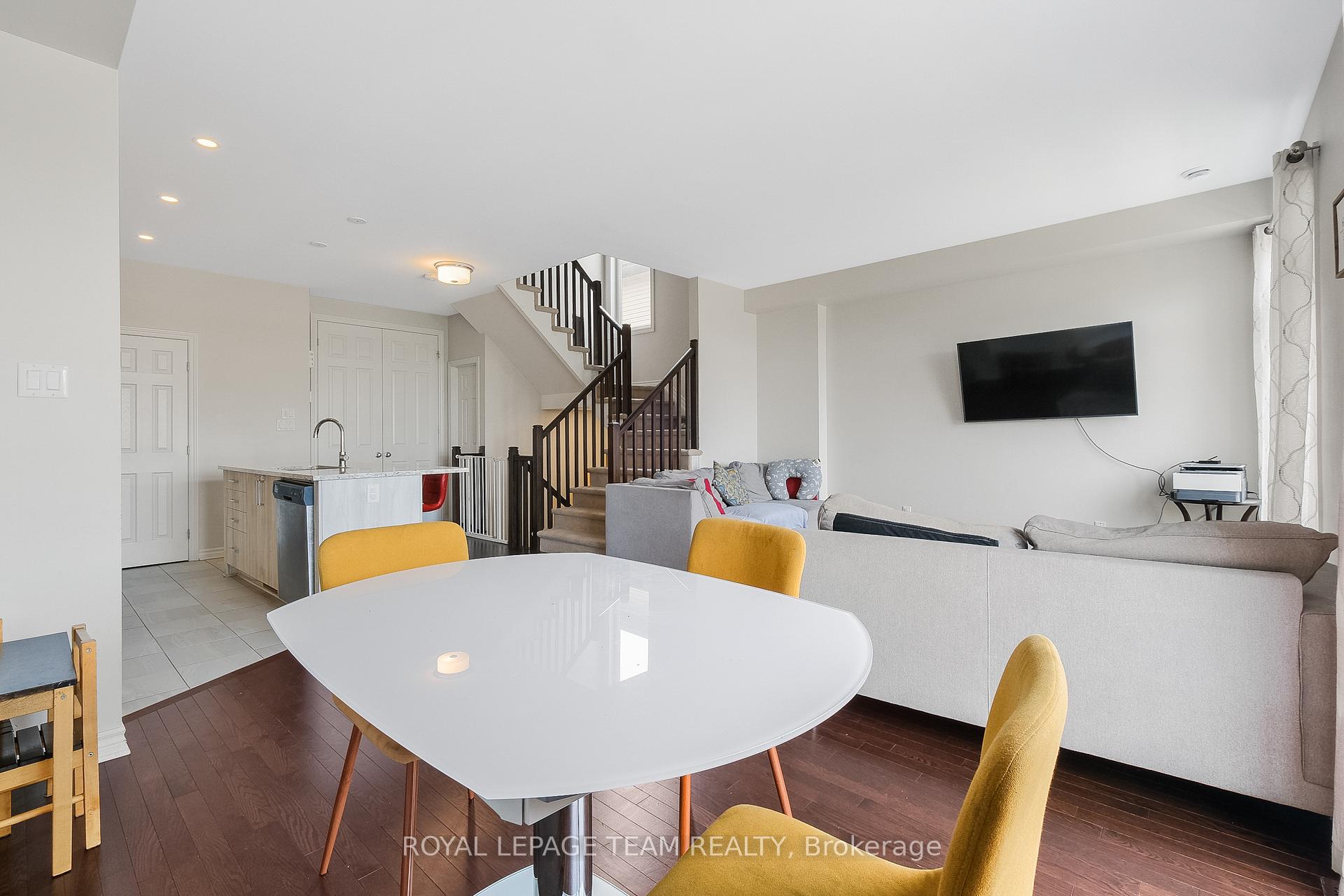 Photo 17 of 615 Cartographe Street, Ottawa, Camelot — HOMEH