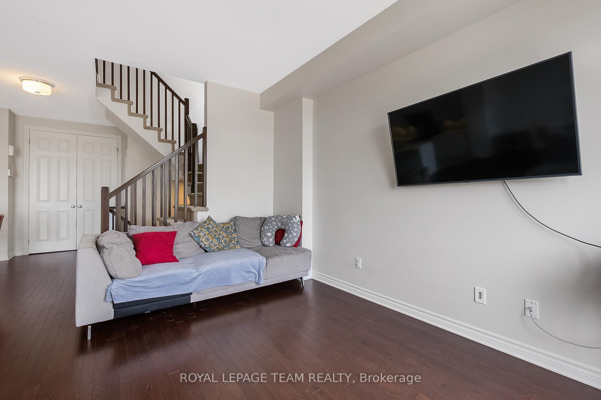 Photo 24 of 615 Cartographe Street, Ottawa, Camelot — HOMEH