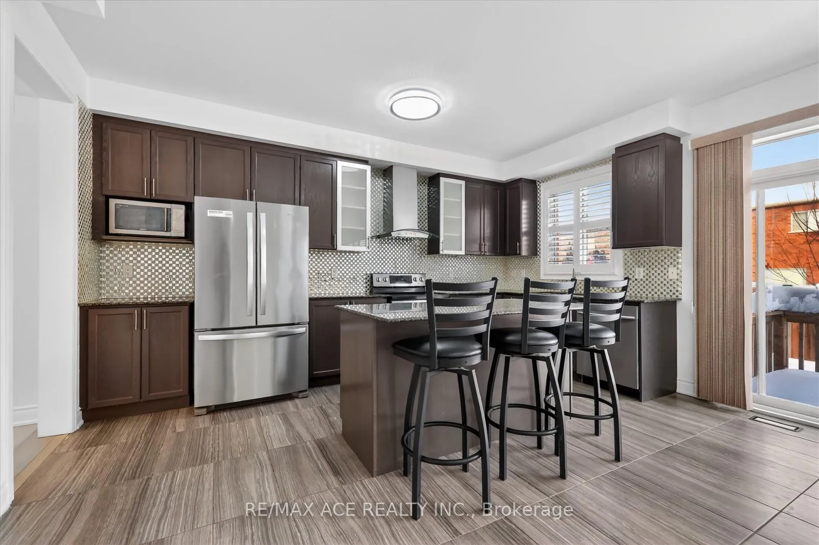 Photo 21 of Unit Main, 2525 Bridle Road N, Oshawa, Windfields — HOMEH
