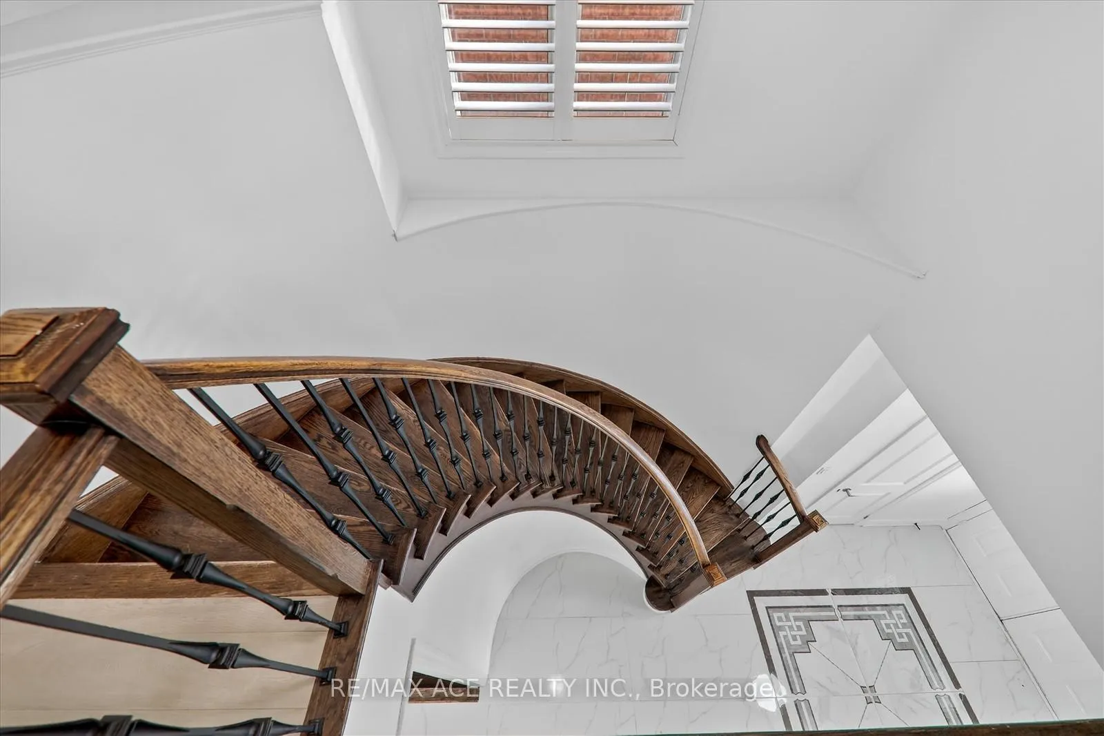 Photo 27 of Unit Main, 2525 Bridle Road N, Oshawa, Windfields — HOMEH