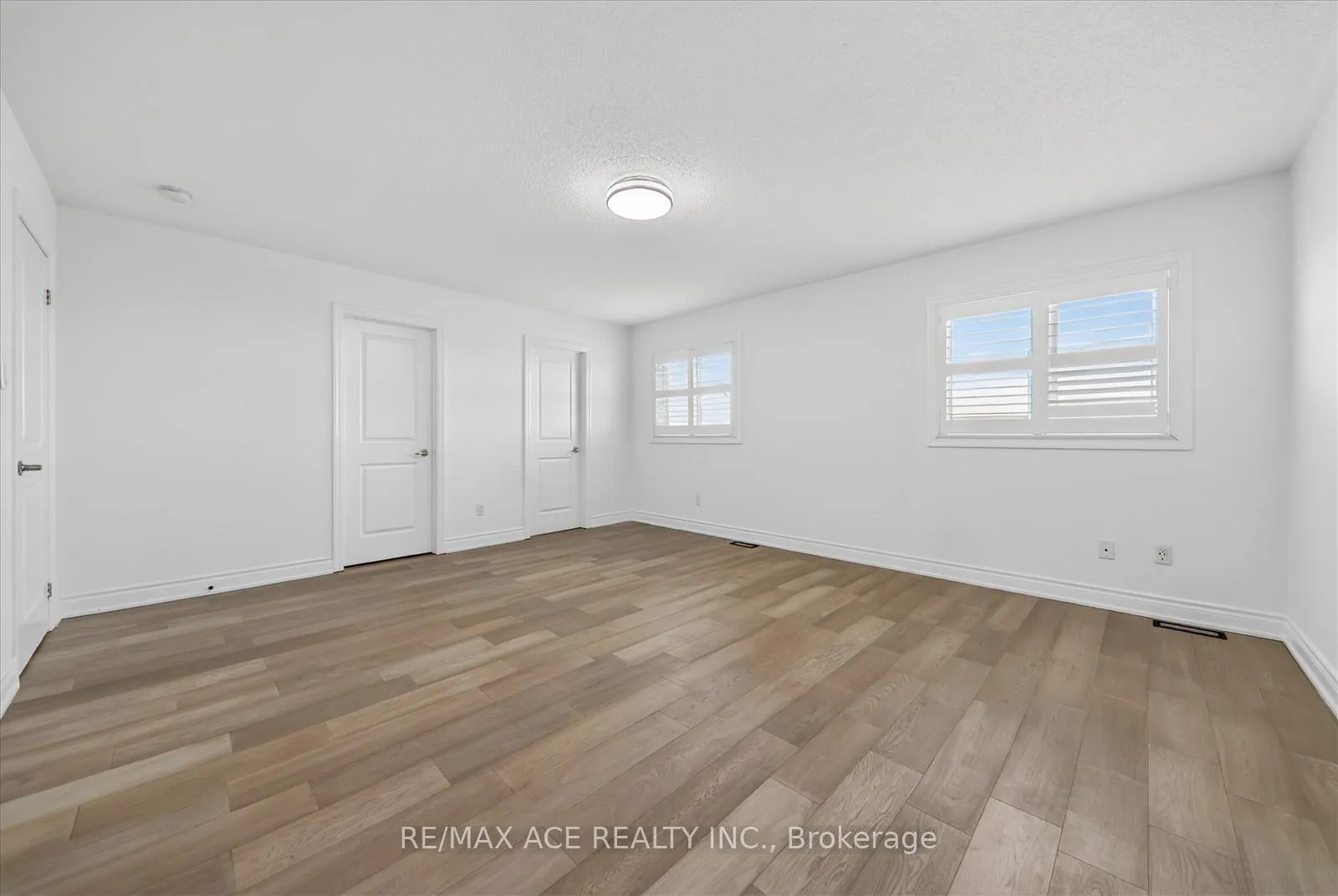 Photo 30 of Unit Main, 2525 Bridle Road N, Oshawa, Windfields — HOMEH
