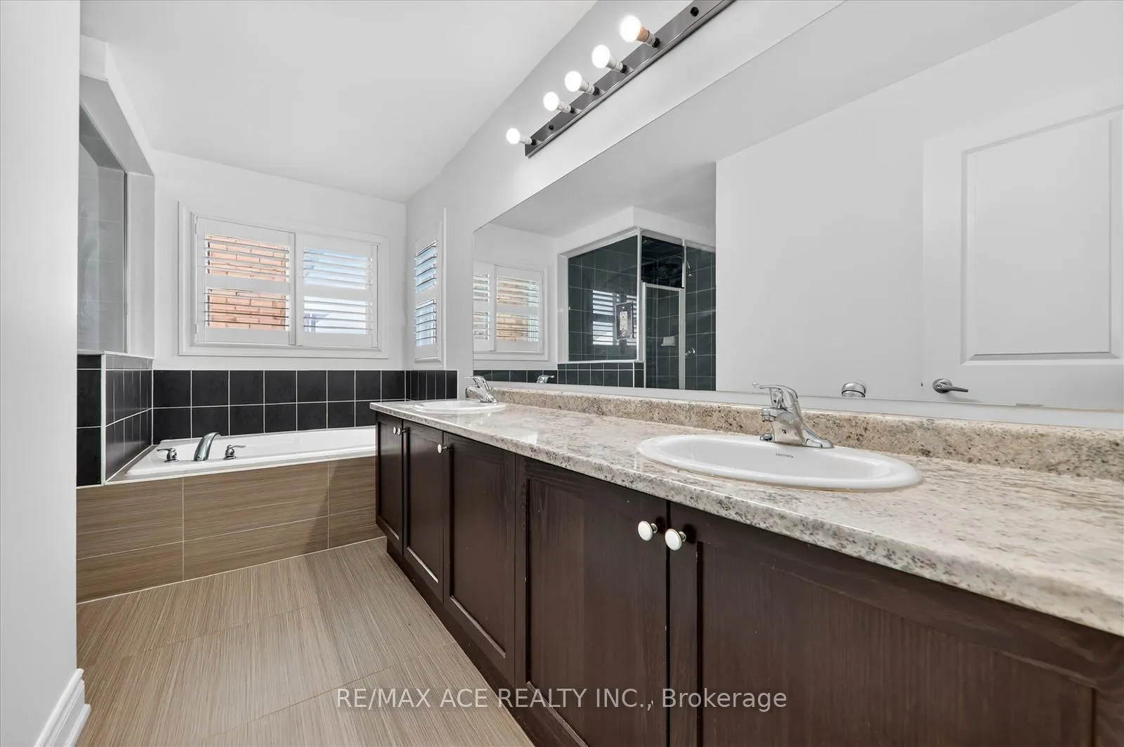 Photo 31 of Unit Main, 2525 Bridle Road N, Oshawa, Windfields — HOMEH