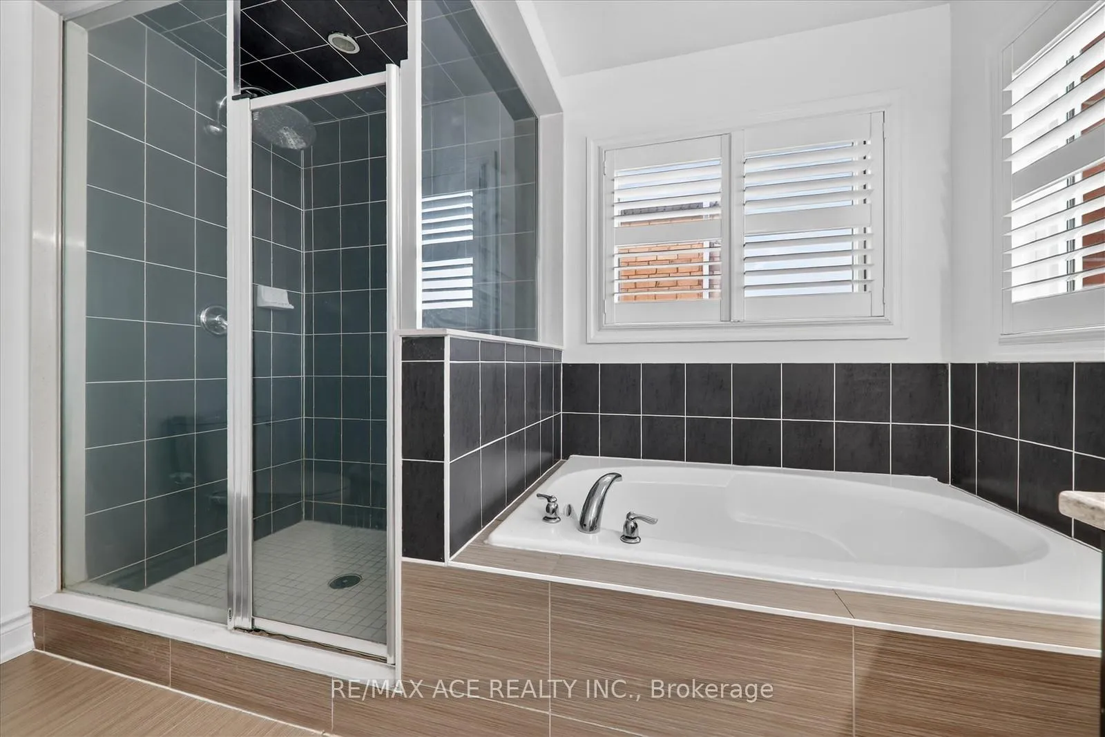 Photo 32 of Unit Main, 2525 Bridle Road N, Oshawa, Windfields — HOMEH