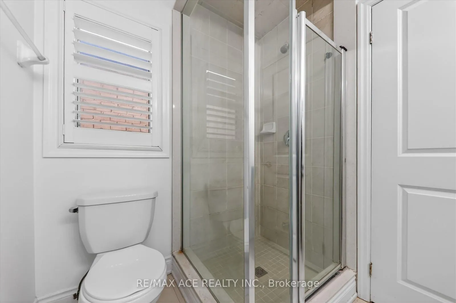 Photo 41 of Unit Main, 2525 Bridle Road N, Oshawa, Windfields — HOMEH