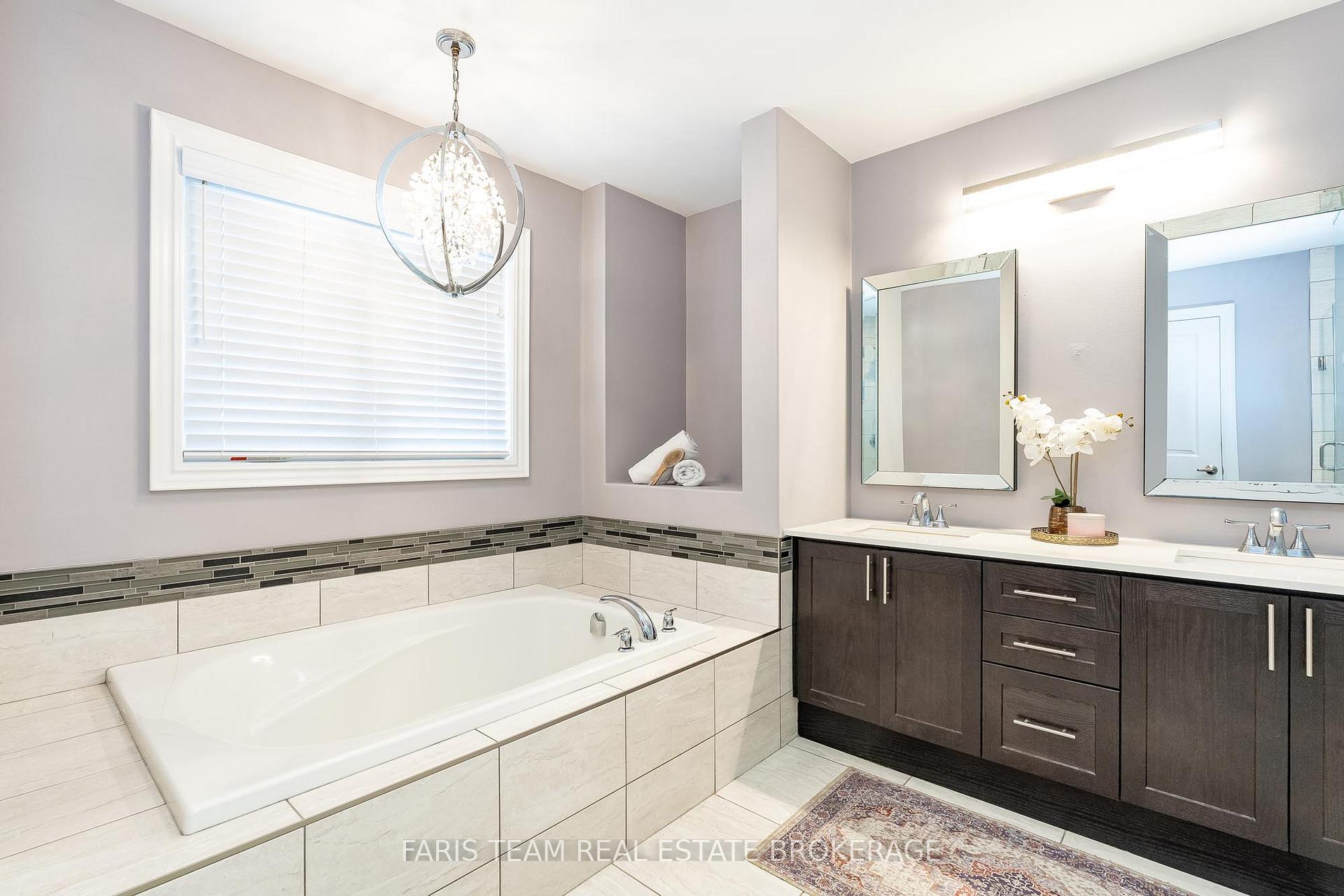 Photo 11 of 3096 Orion Boulevard, Orillia — HOMEH