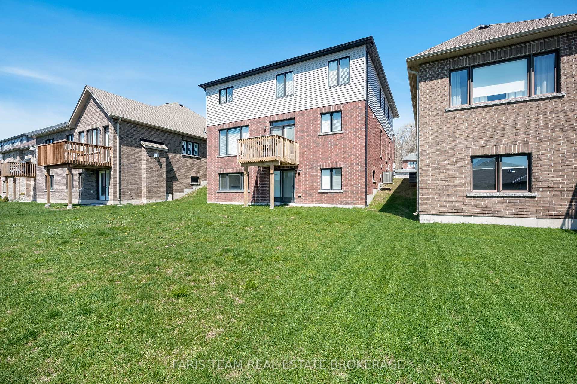 Photo 23 of 3096 Orion Boulevard, Orillia — HOMEH