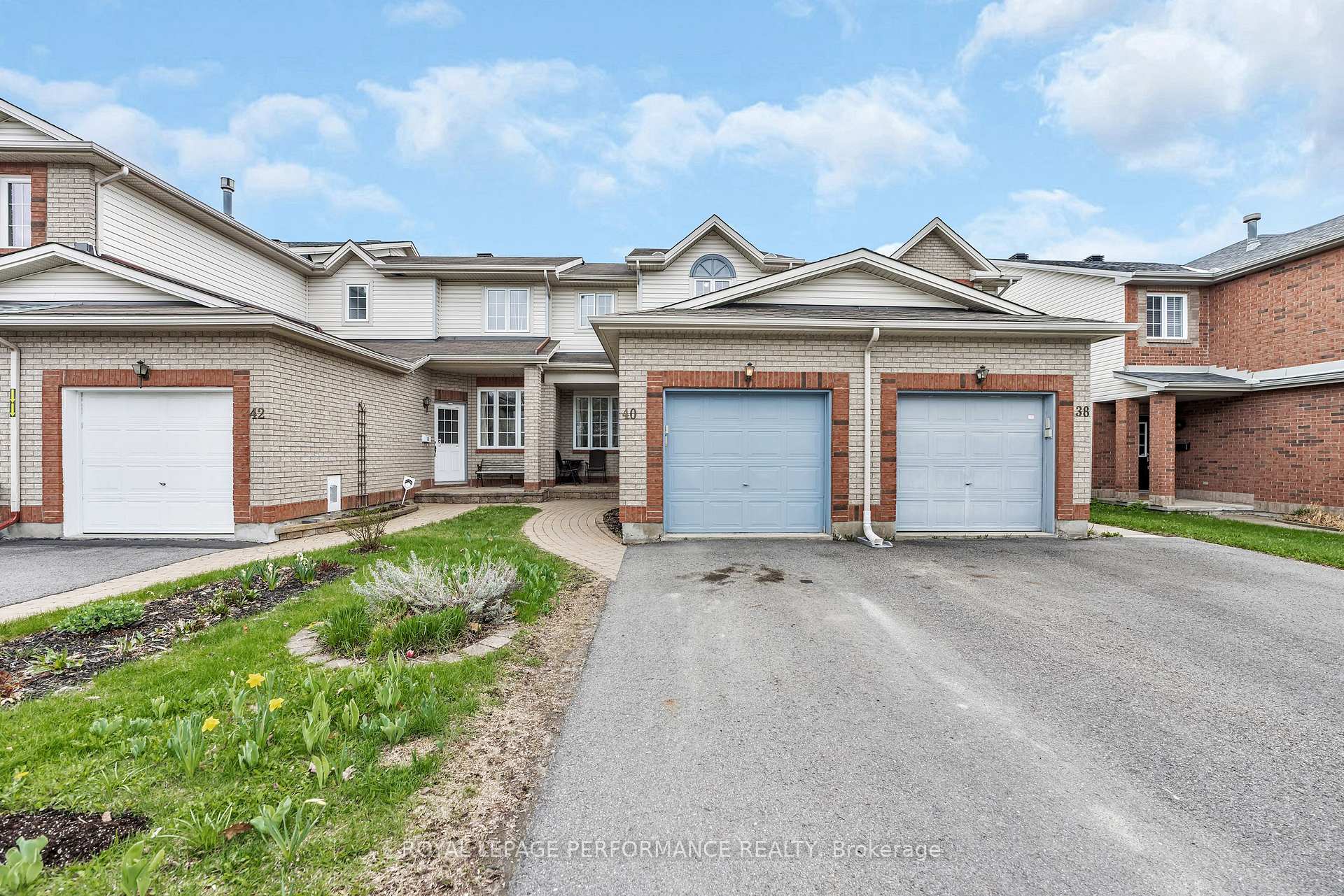 Photo 1 of 40 Carwood Circle, Ottawa, Carson Meadows — HOMEH