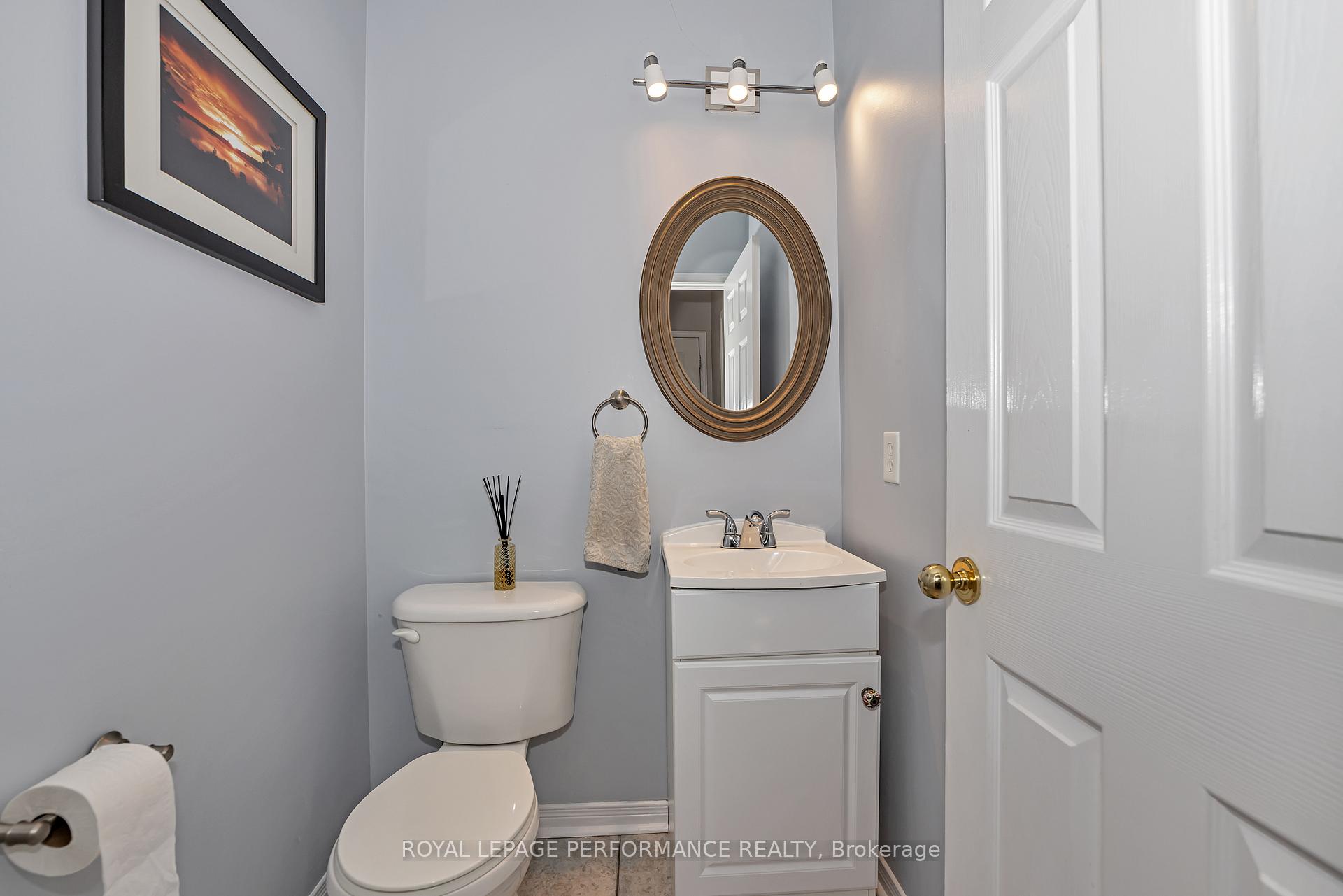 Photo 11 of 40 Carwood Circle, Ottawa, Carson Meadows — HOMEH