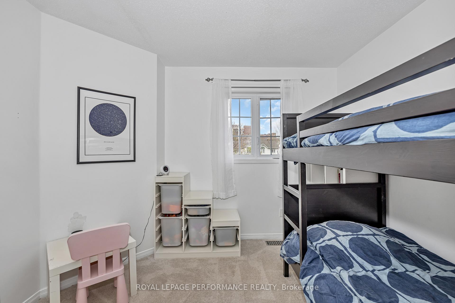 Photo 16 of 40 Carwood Circle, Ottawa, Carson Meadows — HOMEH